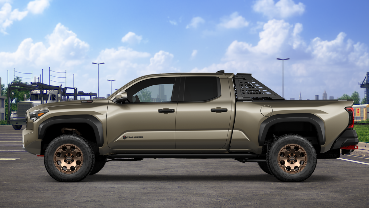 2026 Toyota Tacoma i-FORCE MAX Tacoma Trailhunter