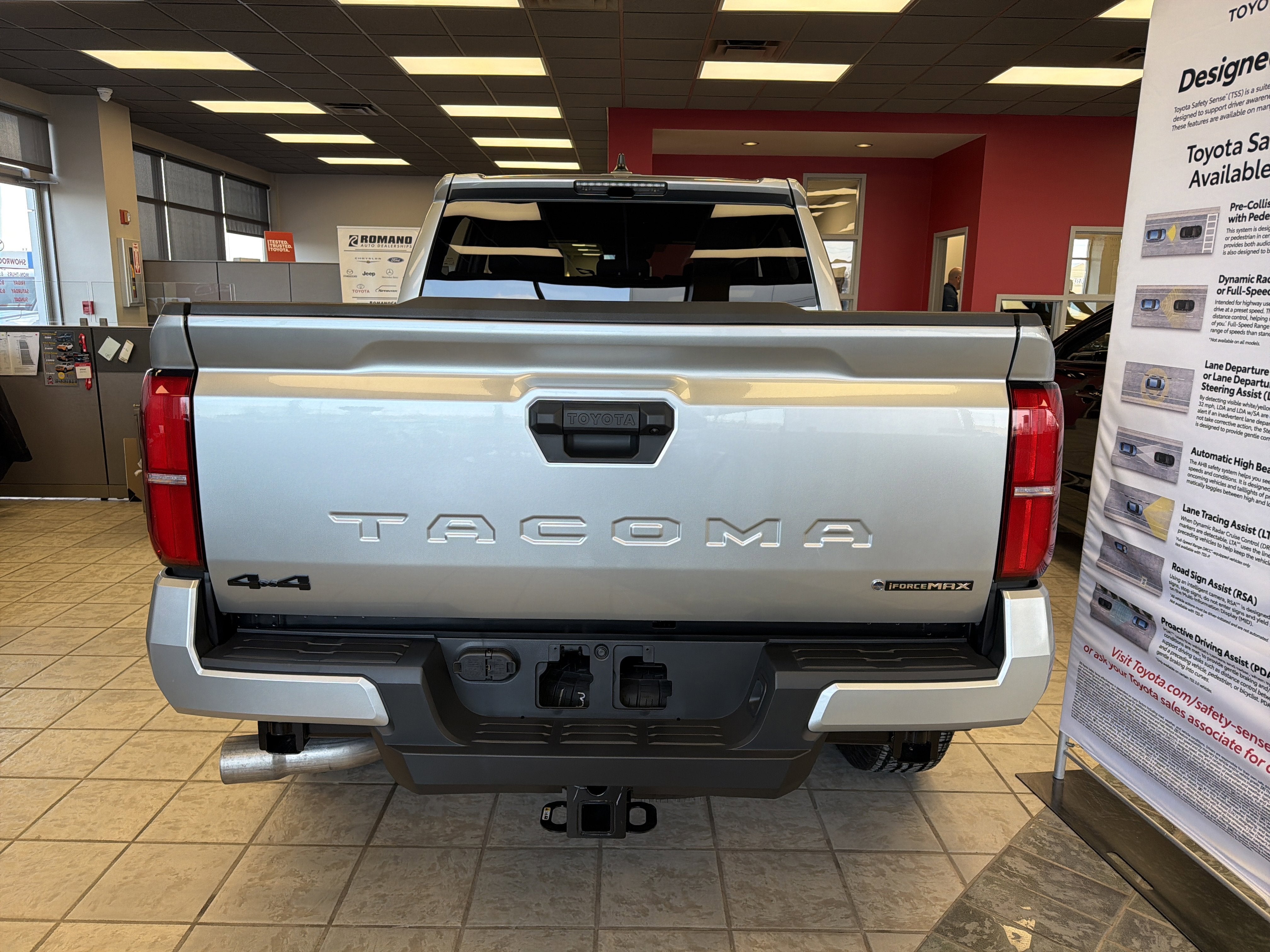 2025 Toyota Tacoma i-FORCE MAX Tacoma TRD Off-Road