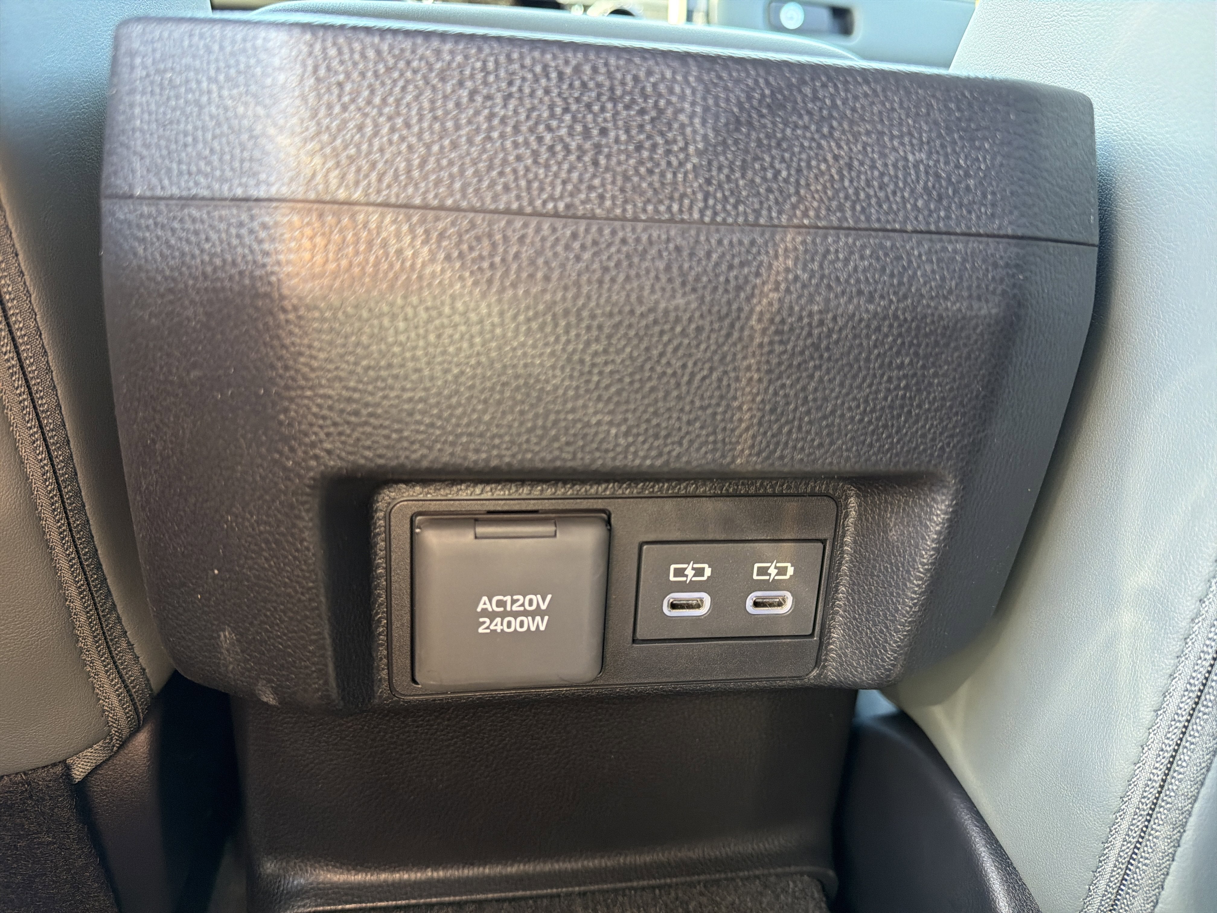 2026 Toyota Tacoma i-FORCE MAX Tacoma Trailhunter