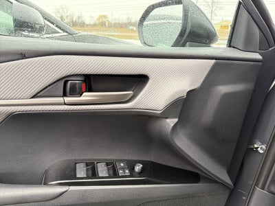 2026 Toyota Camry SE AWD