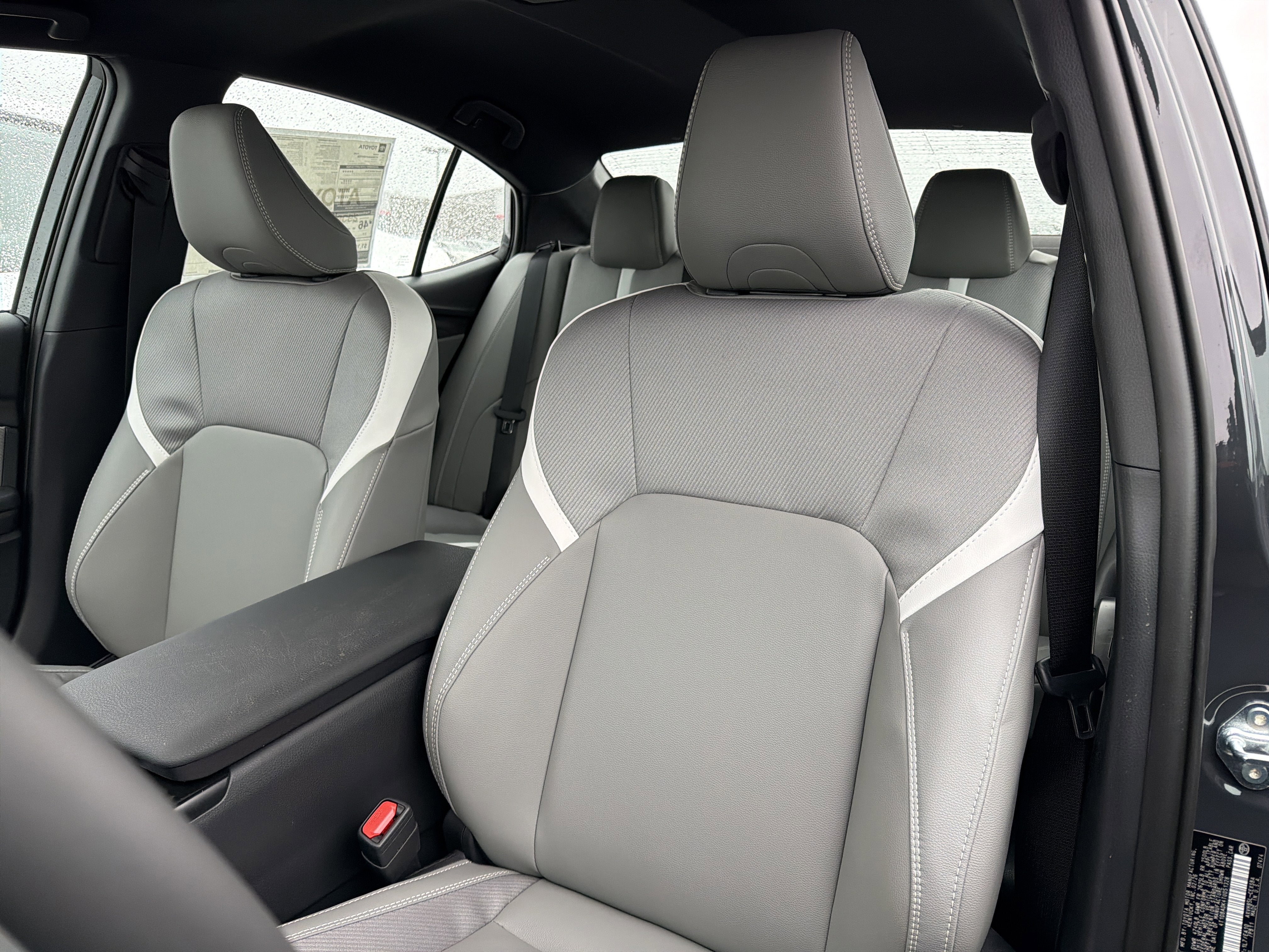 2026 Toyota Camry SE AWD