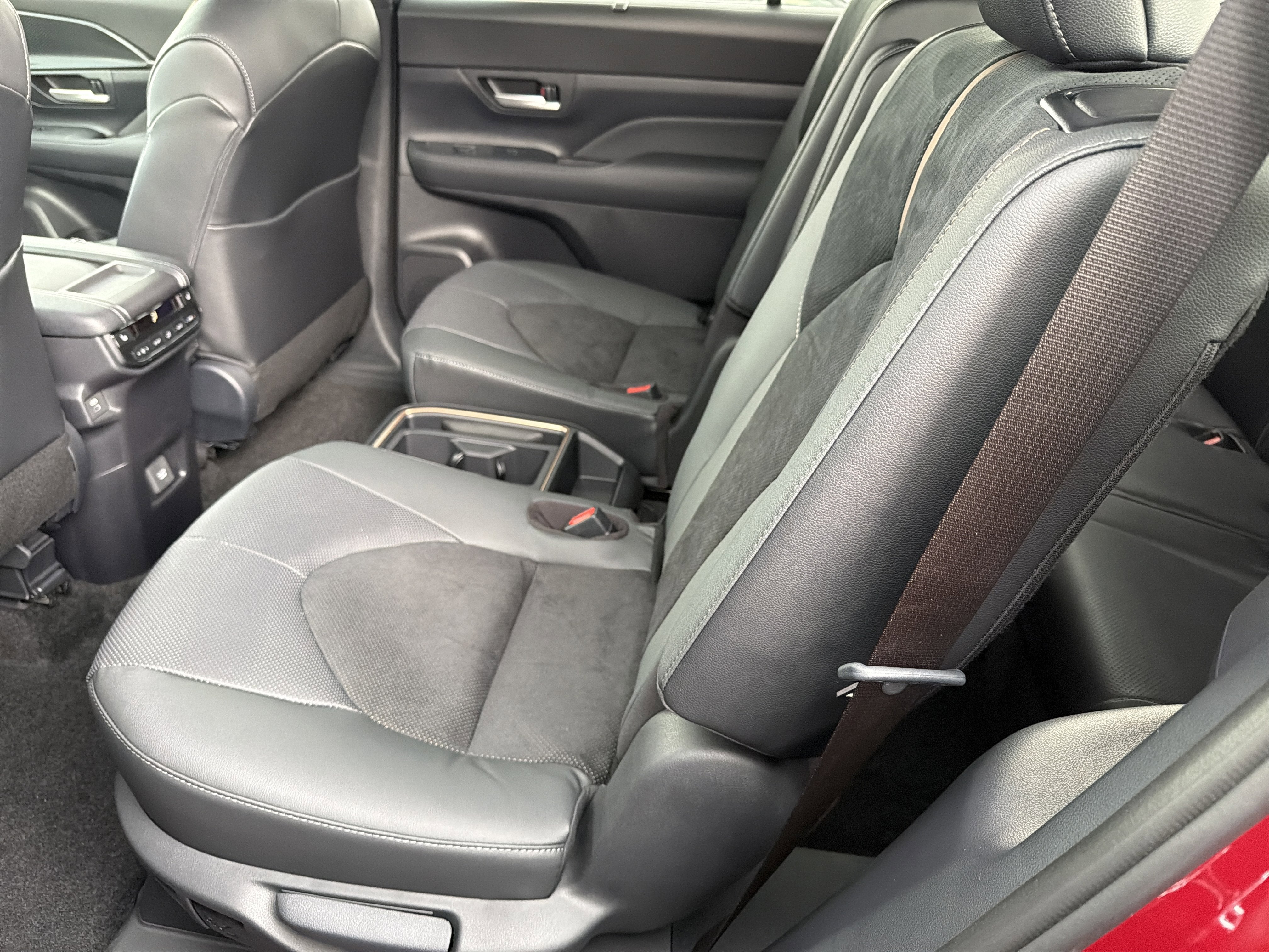 2026 Toyota Grand Highlander Hybrid MAX Limited