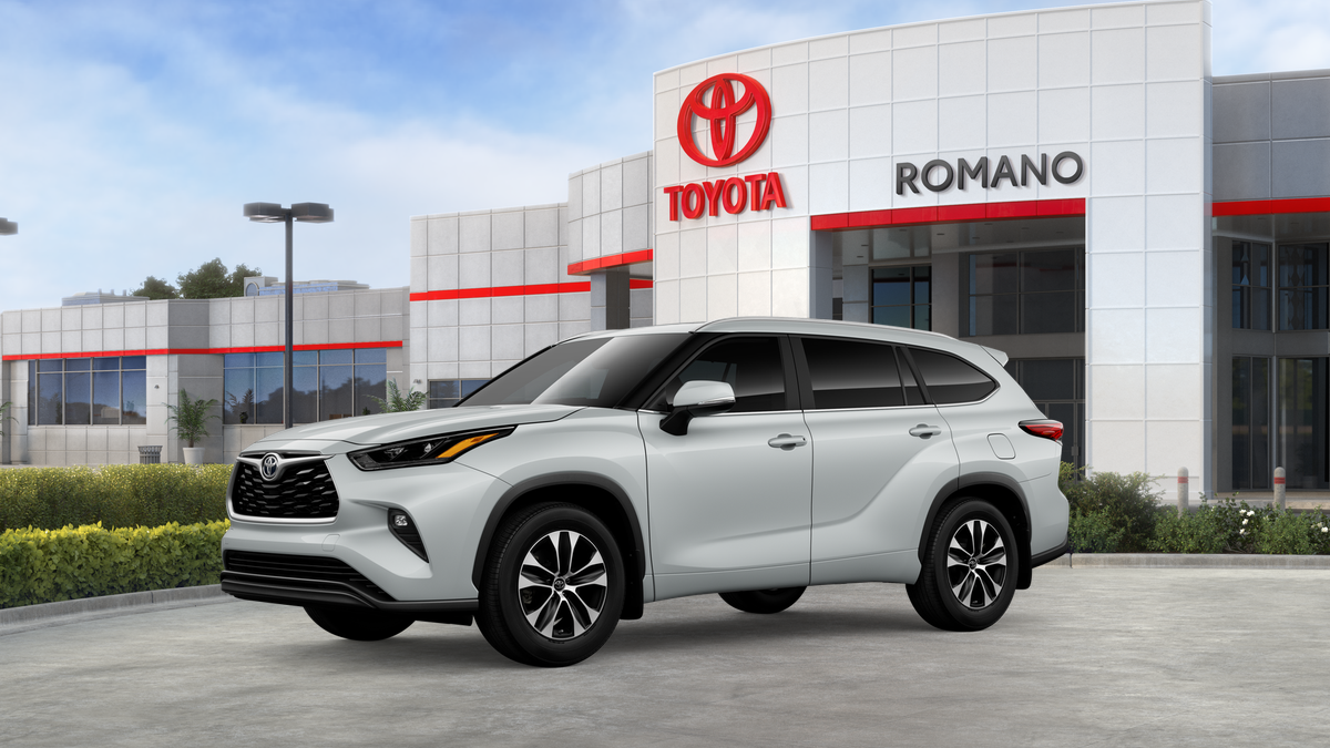 2026 Toyota Highlander XLE