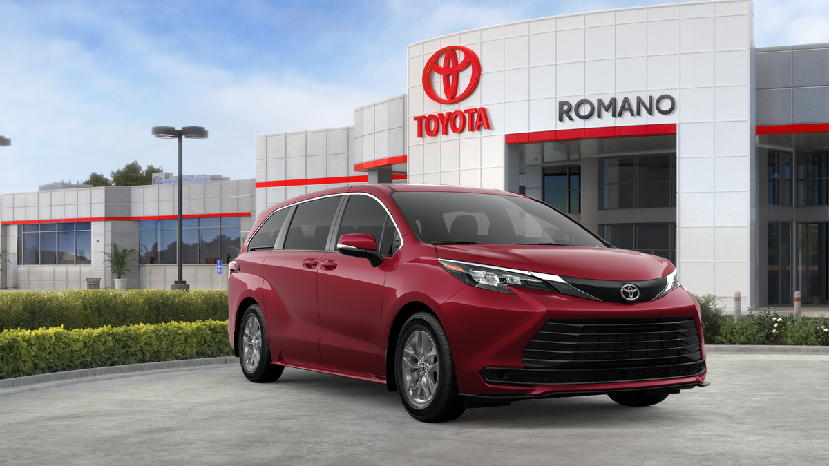 2026 Toyota Sienna LE
