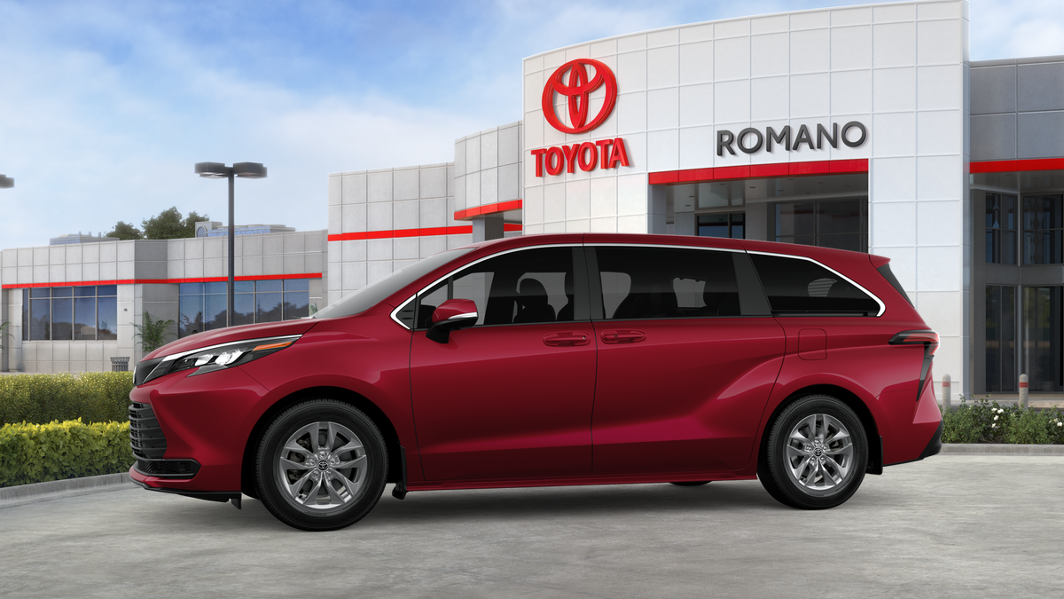 2026 Toyota Sienna LE