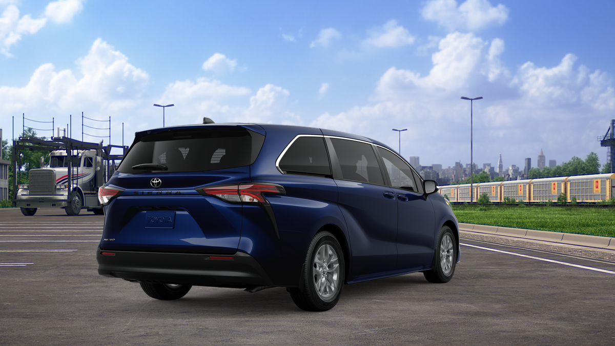 2026 Toyota Sienna LE