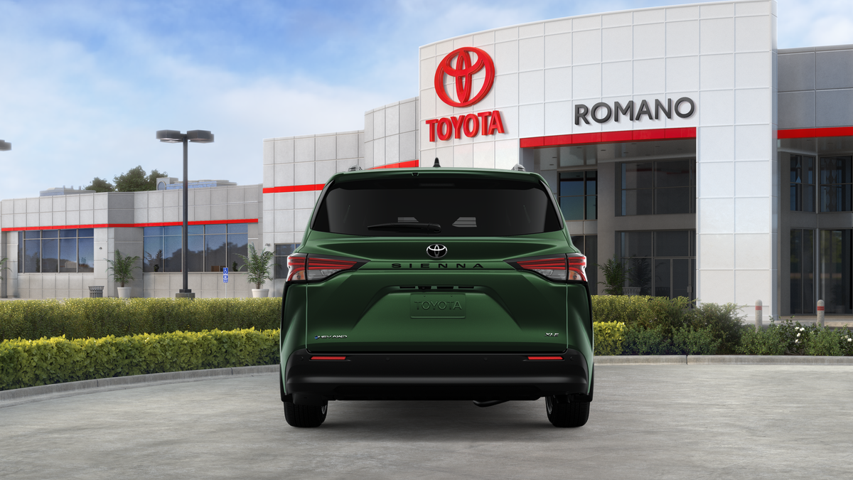 2026 Toyota Sienna XLE