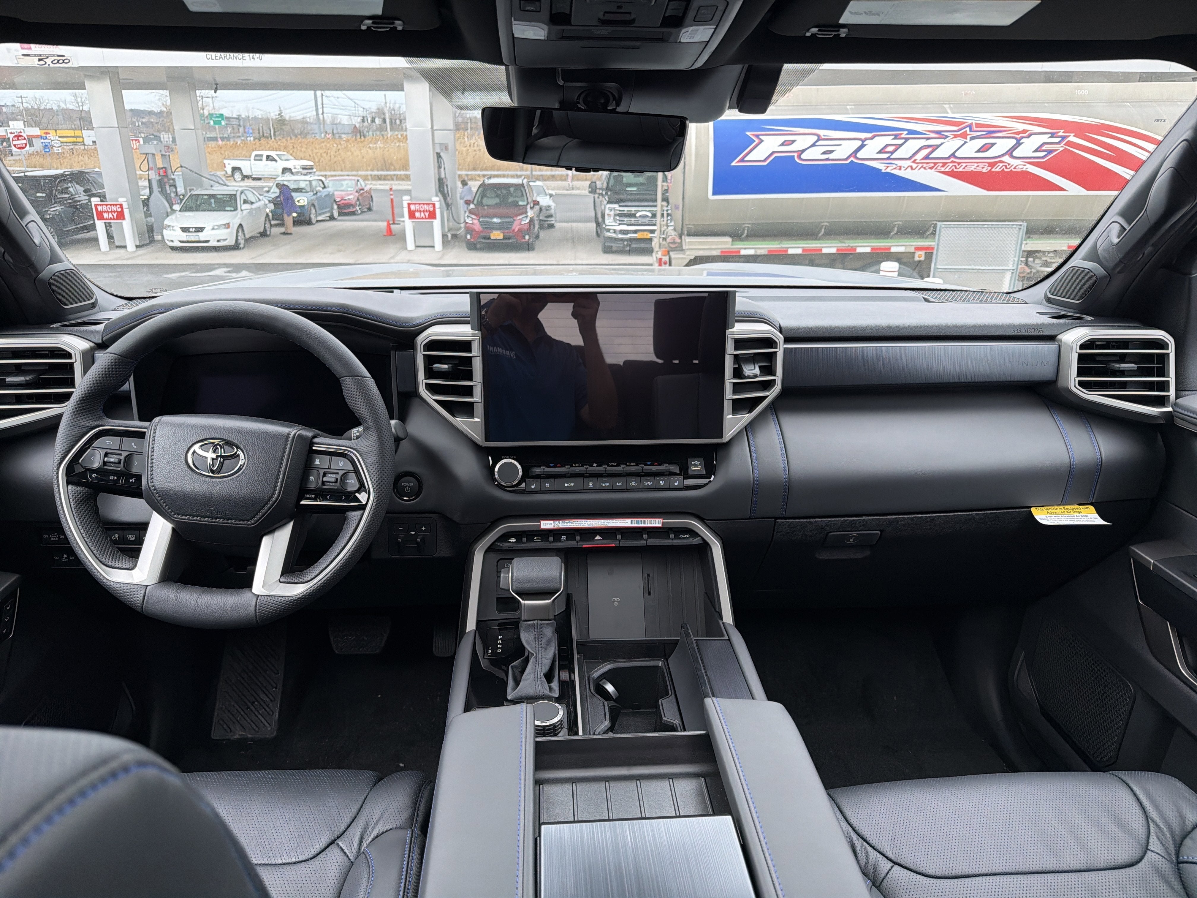 2026 Toyota Tundra i-FORCE MAX Tundra Platinum