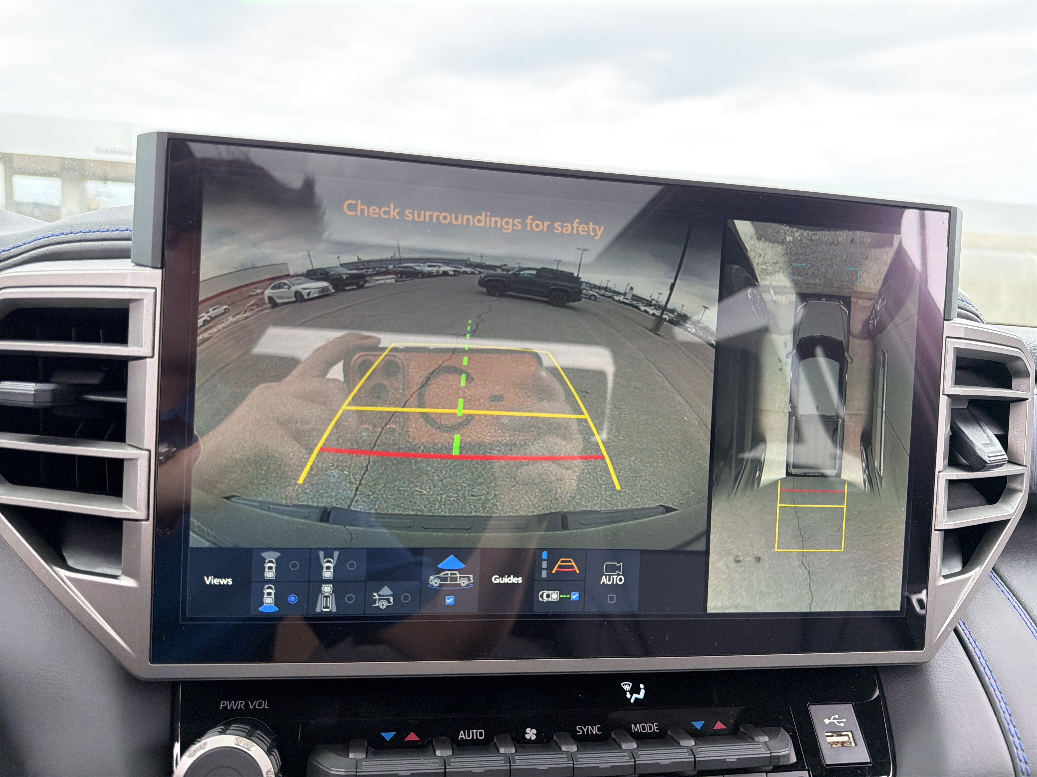 2026 Toyota Tundra i-FORCE MAX Tundra Platinum