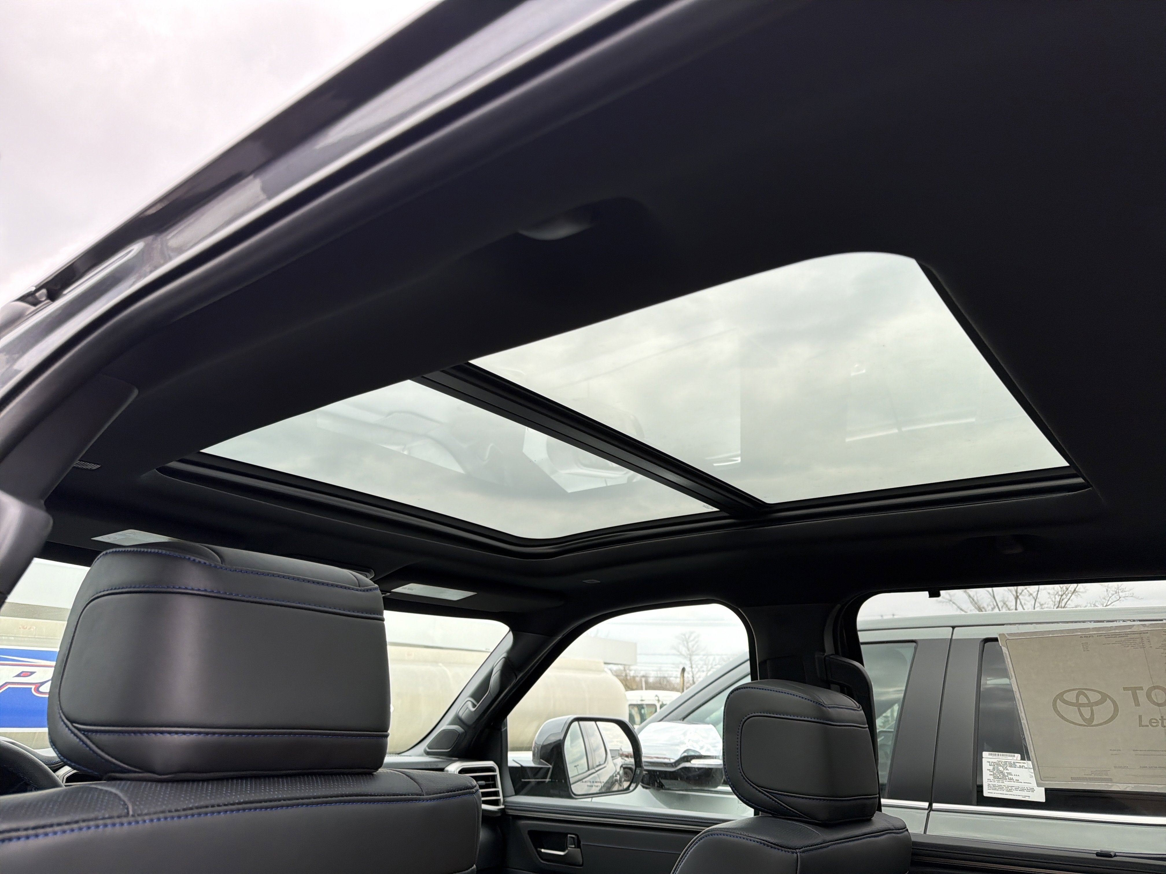 2026 Toyota Tundra i-FORCE MAX Tundra Platinum