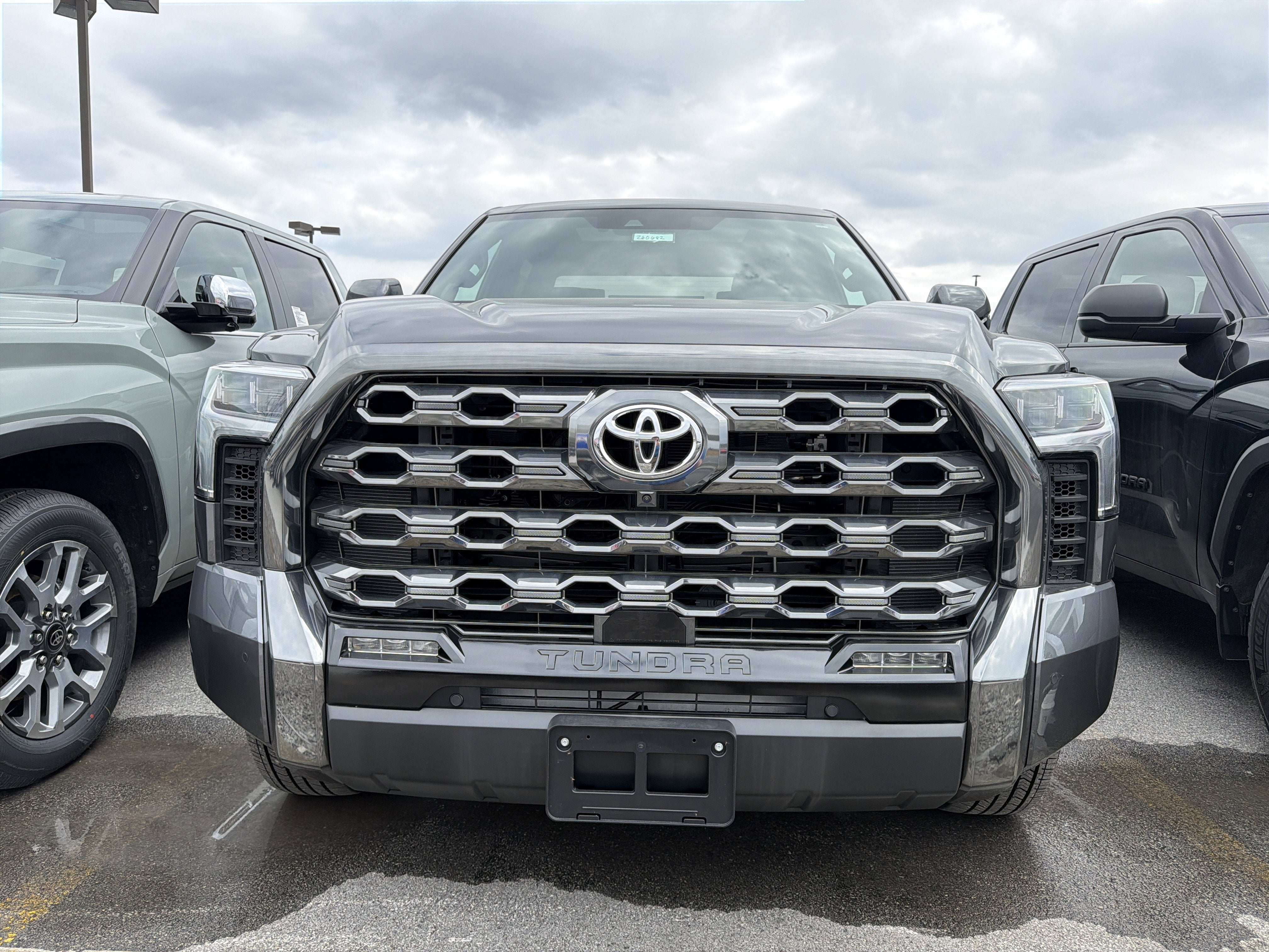 2026 Toyota Tundra i-FORCE MAX Tundra Platinum