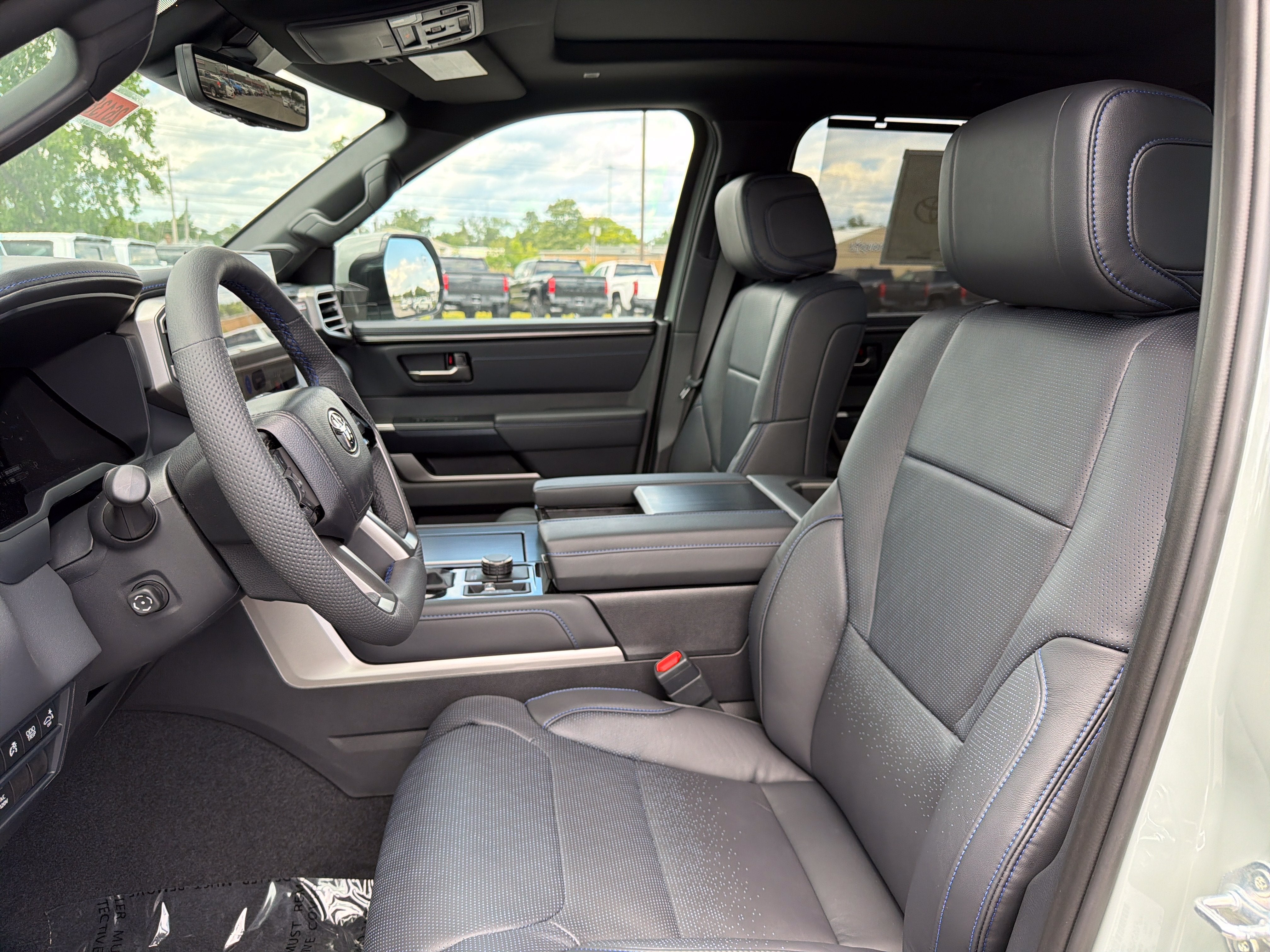 2026 Toyota Tundra i-FORCE MAX Tundra Platinum