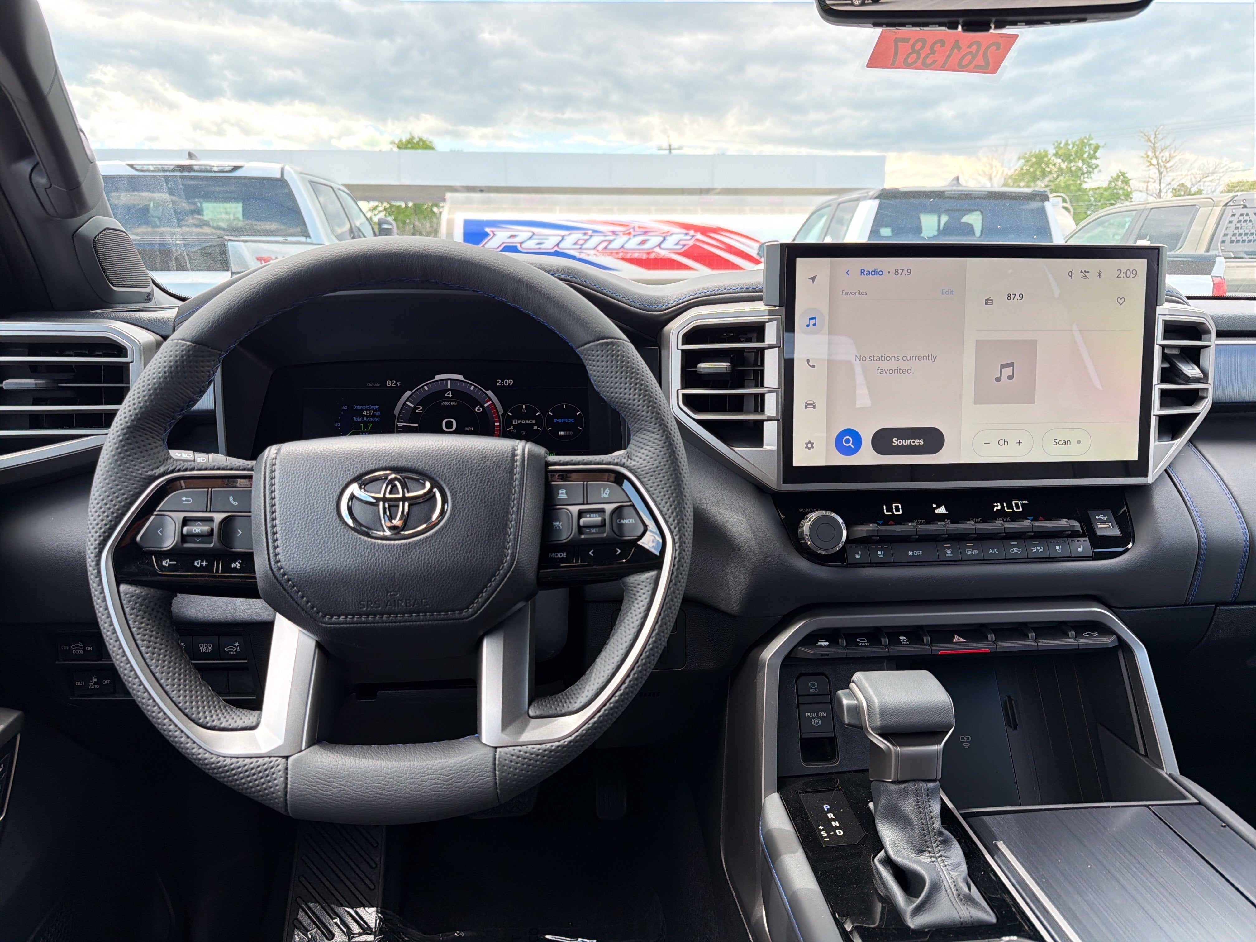 2026 Toyota Tundra i-FORCE MAX Tundra Platinum