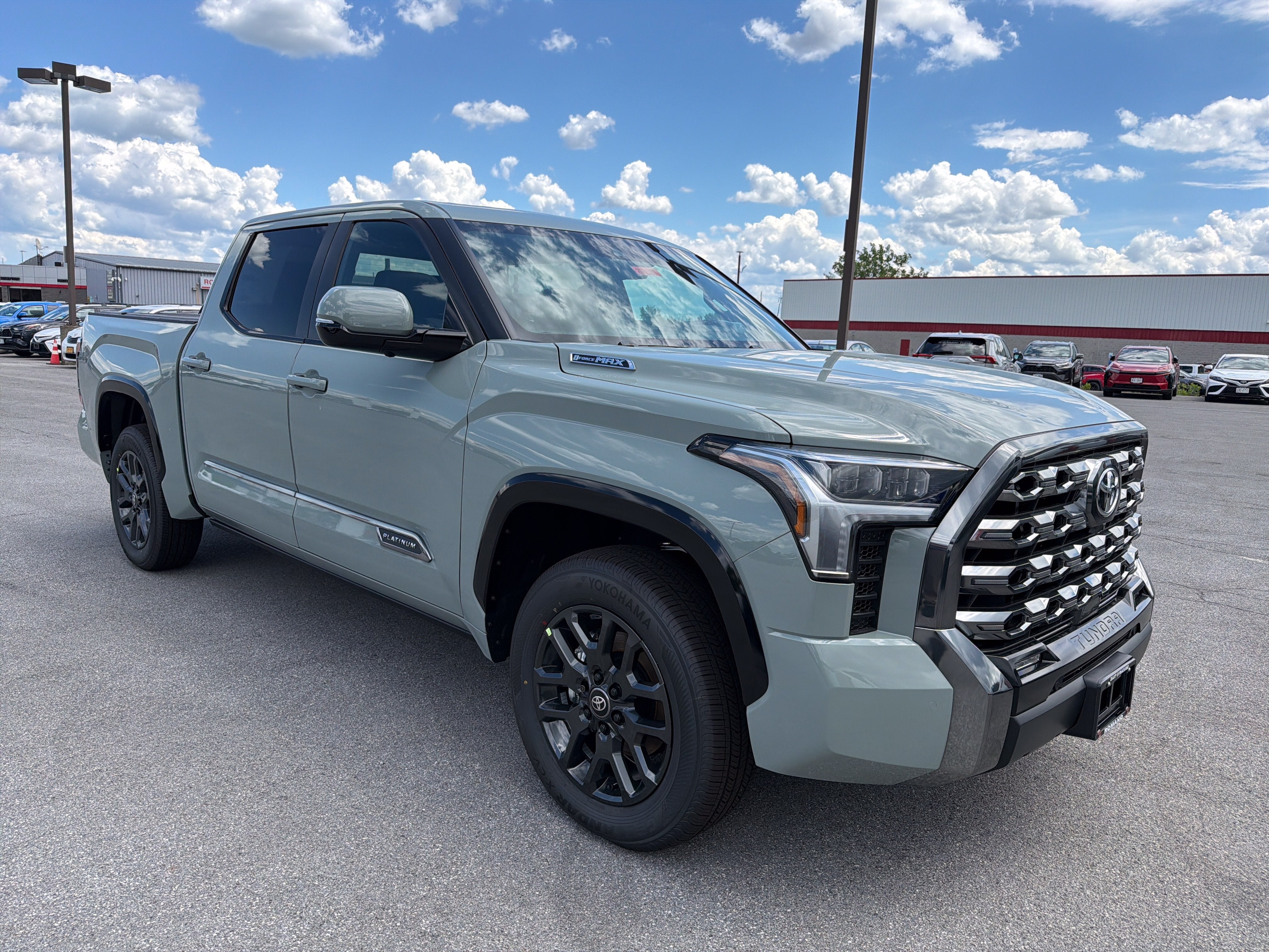 2026 Toyota Tundra i-FORCE MAX Tundra Platinum