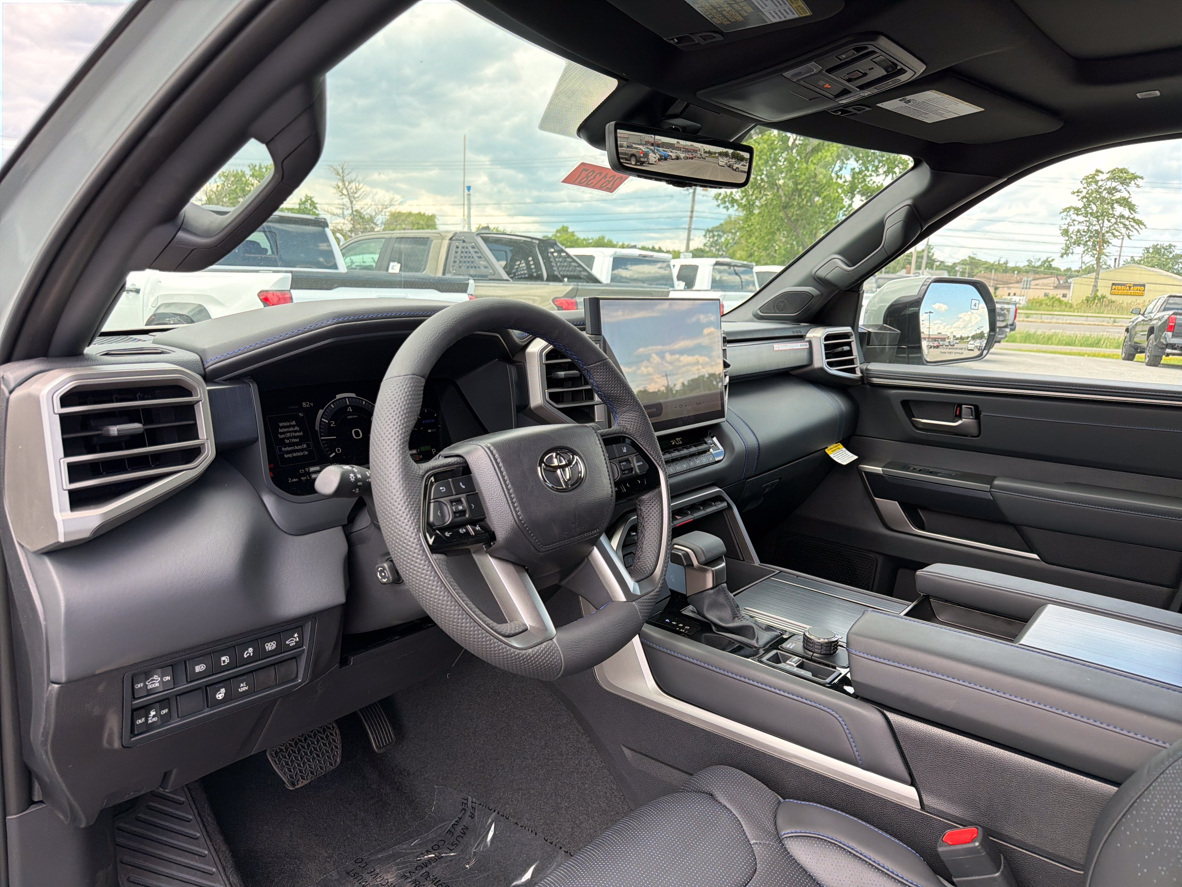 2026 Toyota Tundra i-FORCE MAX Tundra Platinum