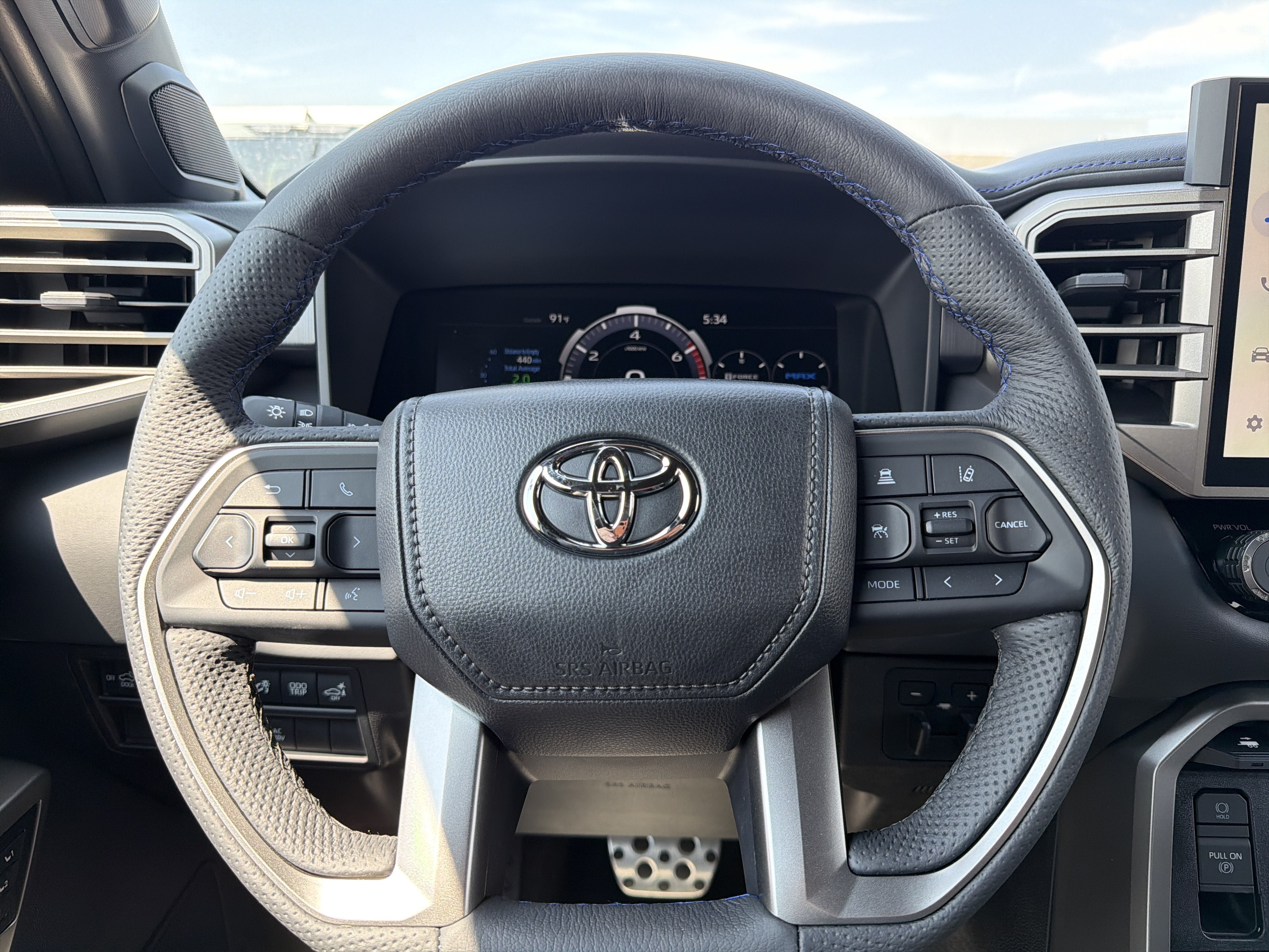 2026 Toyota Tundra i-FORCE MAX Tundra Platinum