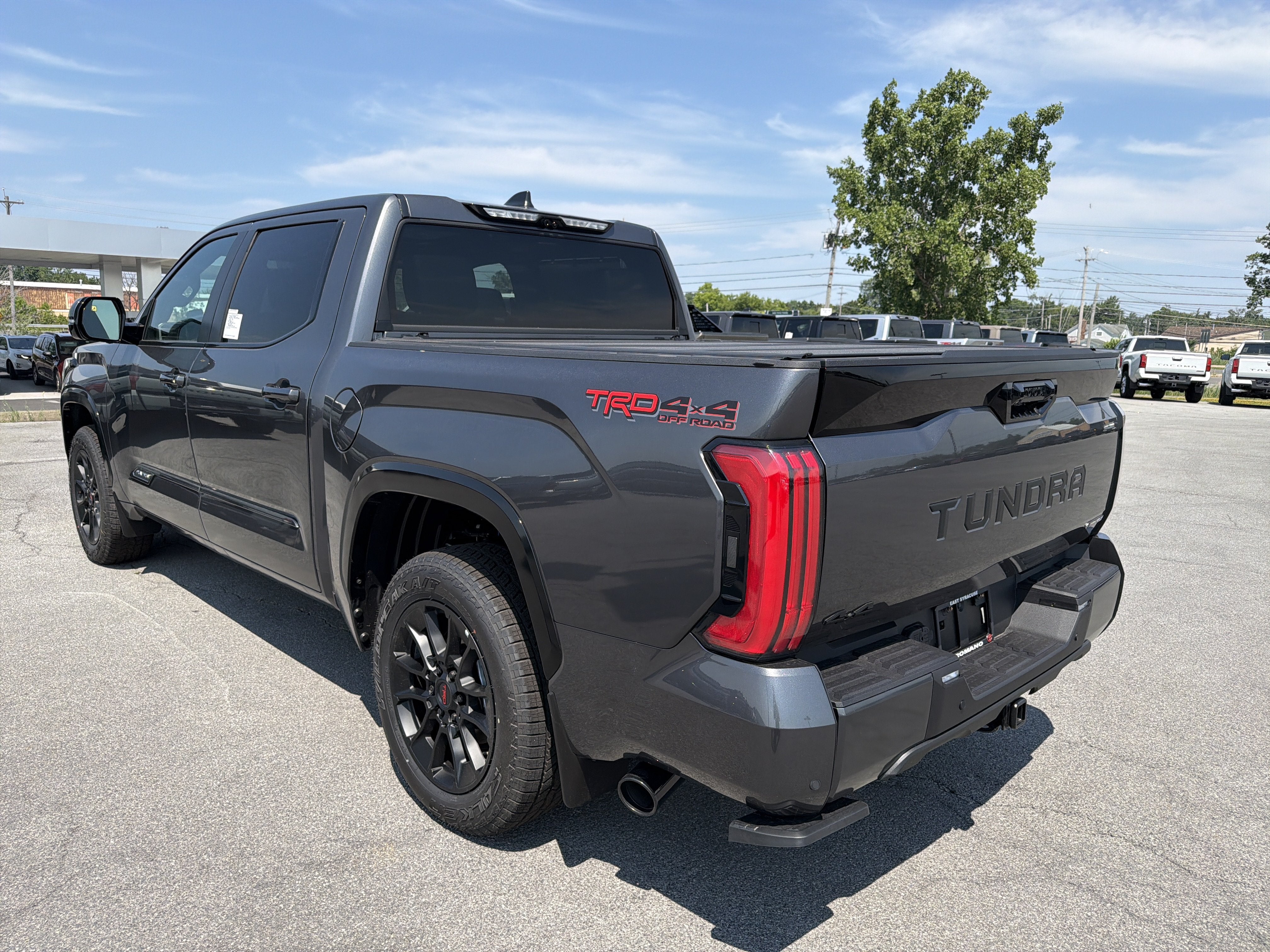 2026 Toyota Tundra i-FORCE MAX Tundra Platinum