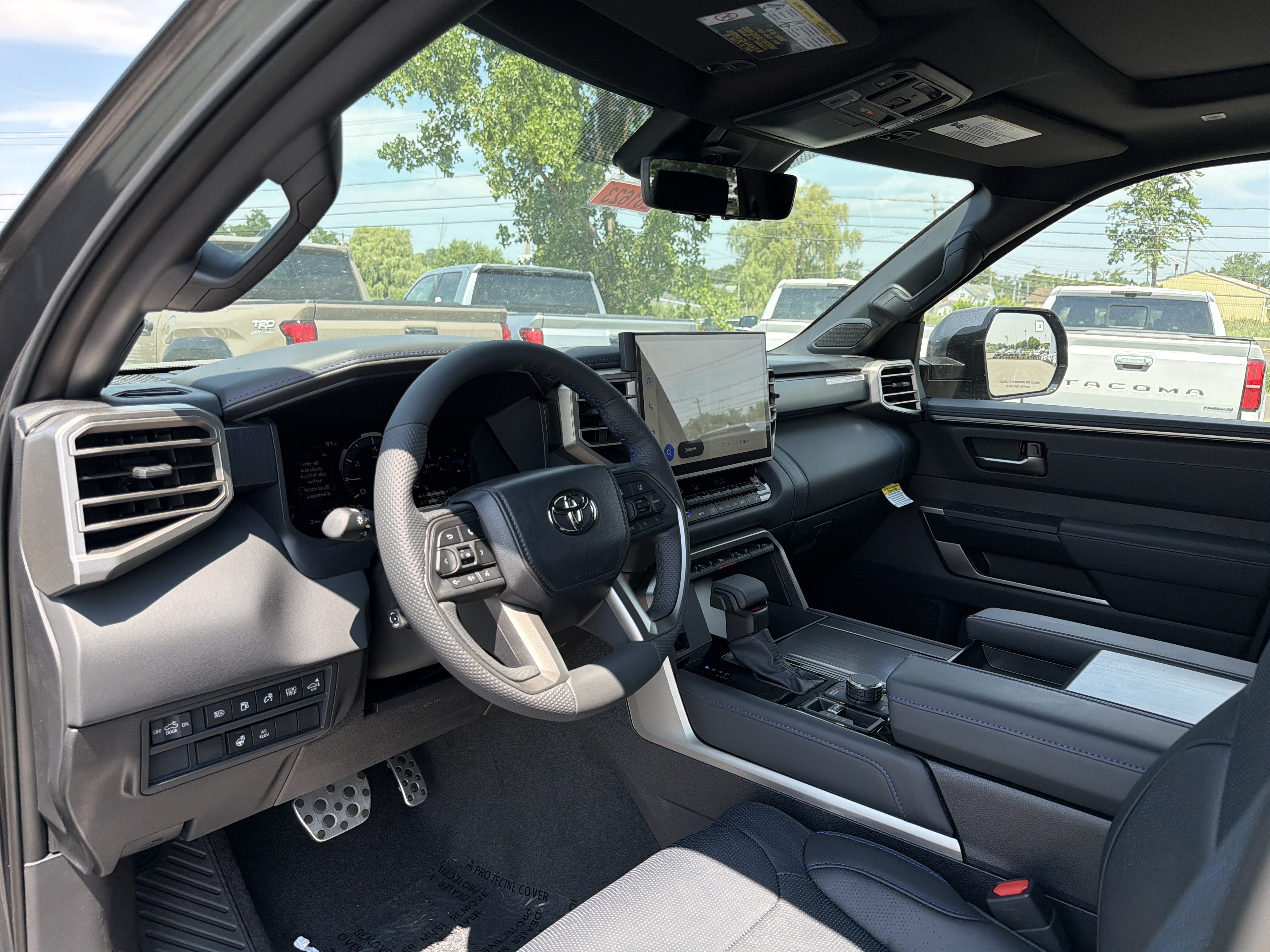 2026 Toyota Tundra i-FORCE MAX Tundra Platinum