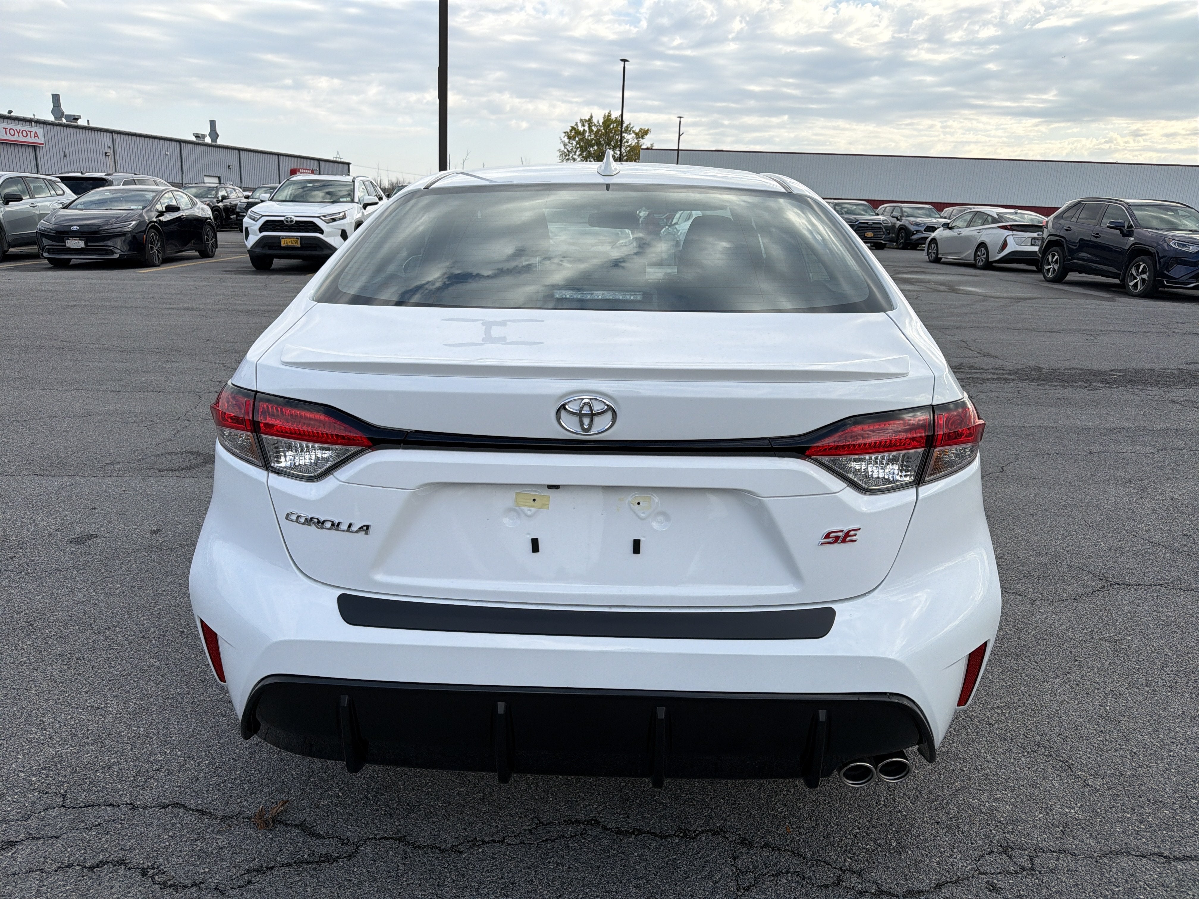 2027 Toyota Corolla SE
