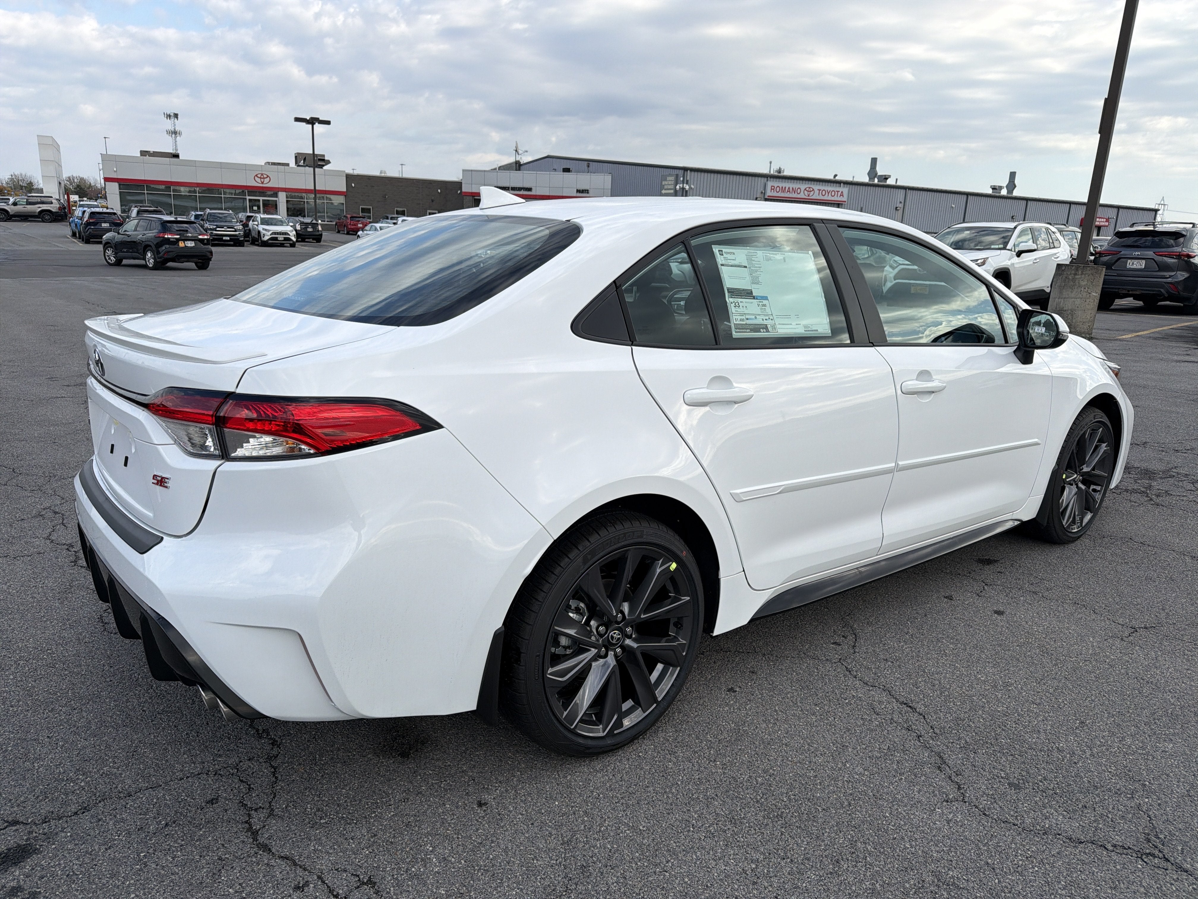 2027 Toyota Corolla SE