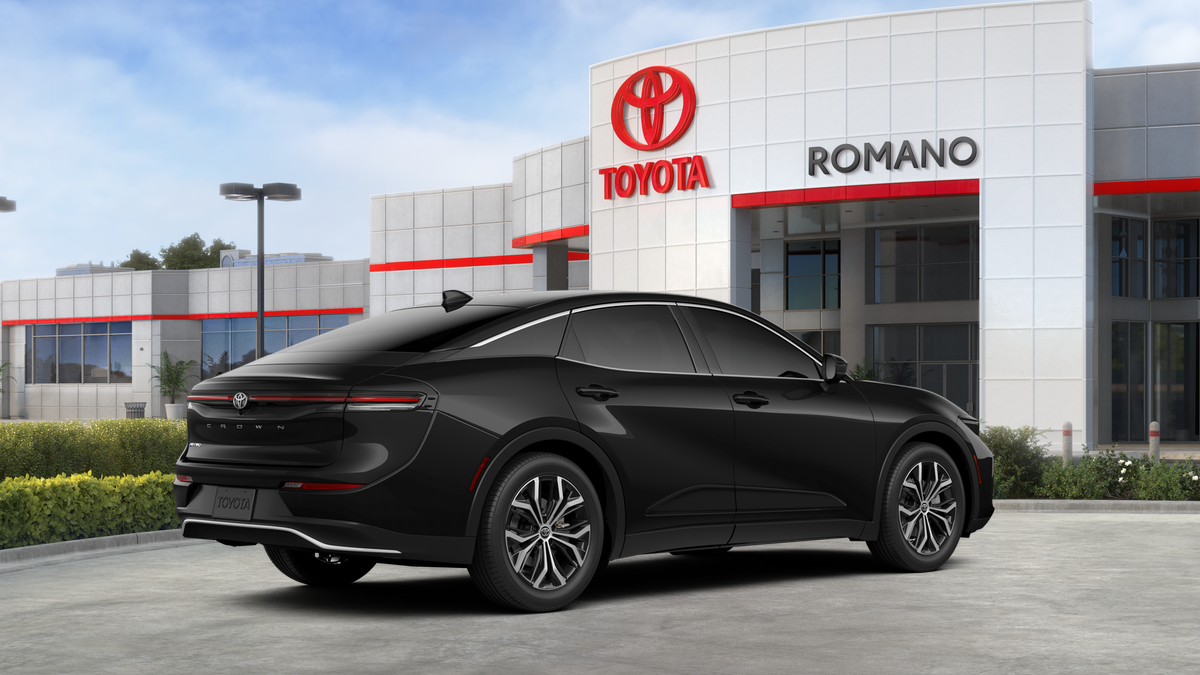 2026 Toyota Toyota Crown XLE