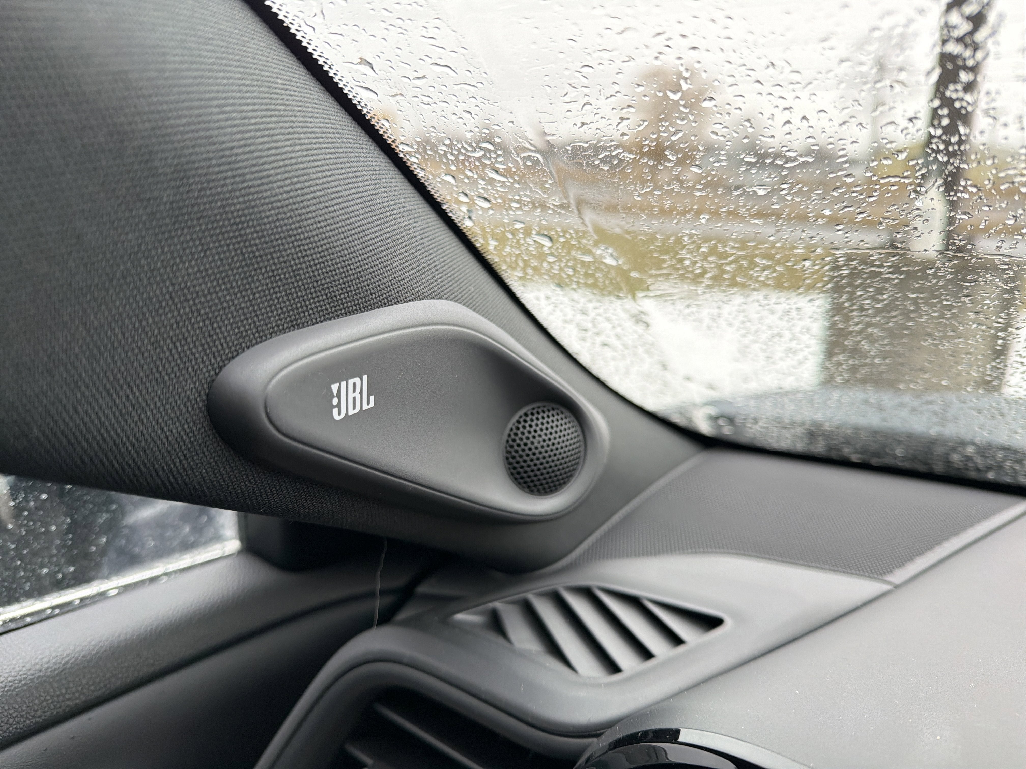 2025 Toyota Toyota Crown Signia Limited