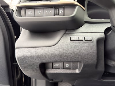 2025 Toyota Toyota Crown Signia XLE