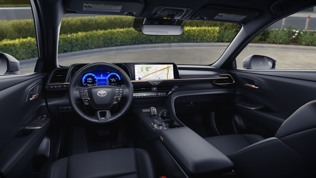 2025 Toyota Toyota Crown Signia XLE