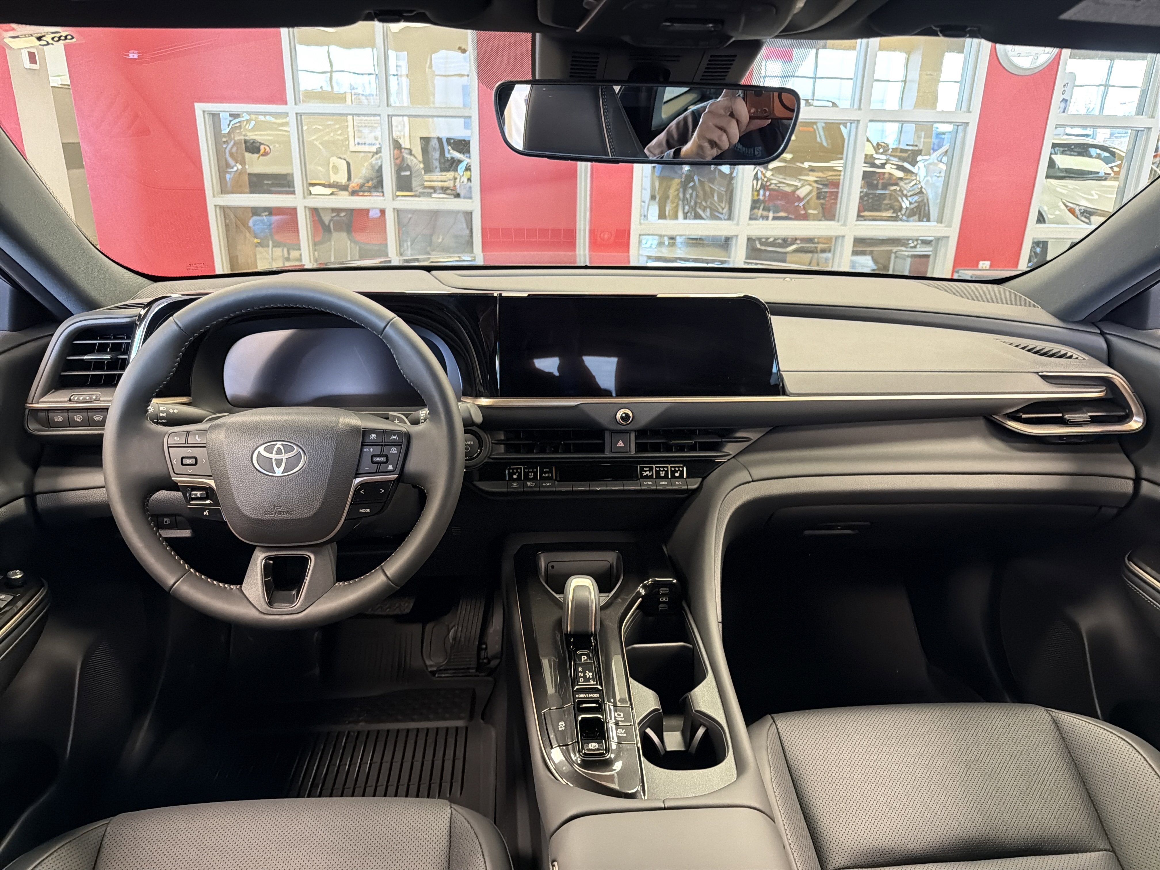 2025 Toyota Toyota Crown Signia XLE