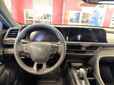 2025 Toyota Toyota Crown Signia XLE