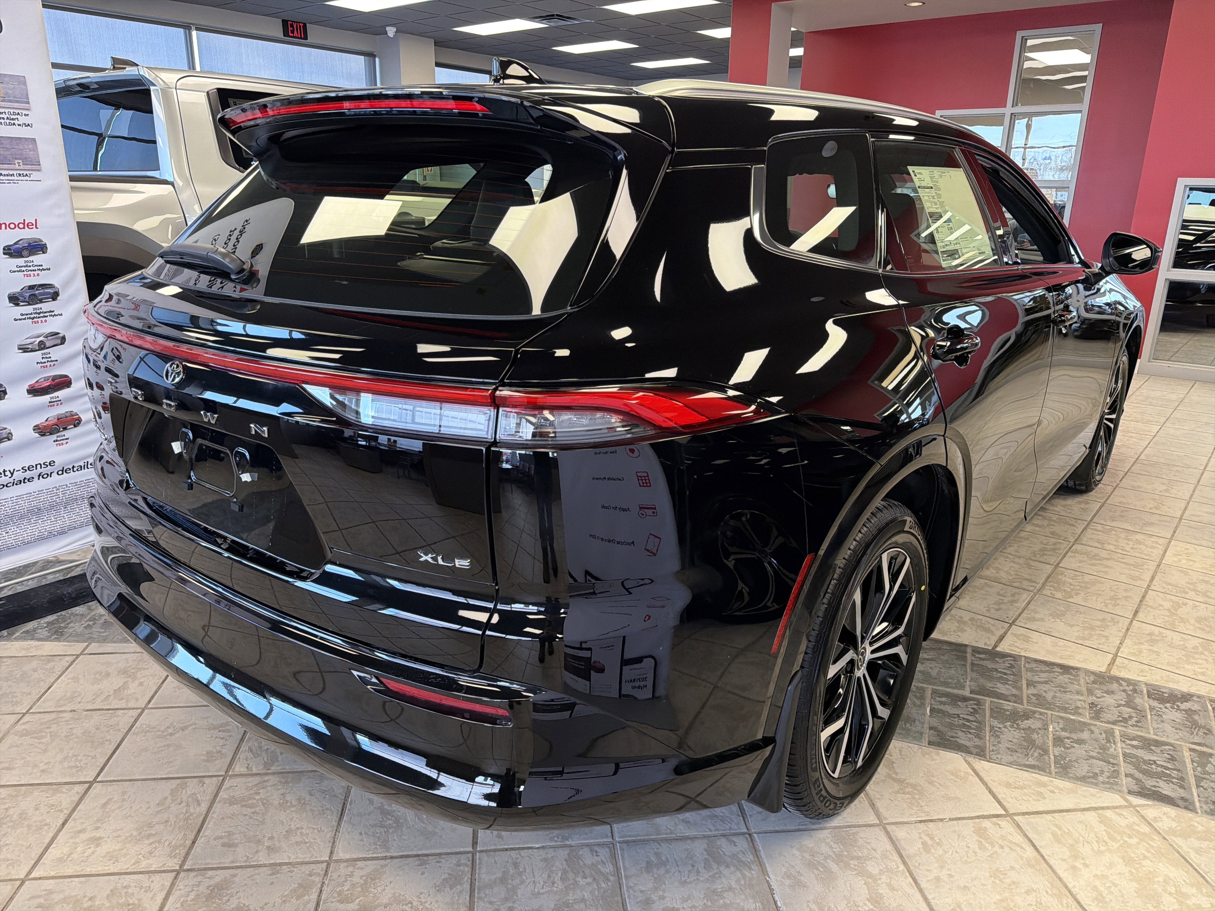 2025 Toyota Toyota Crown Signia XLE