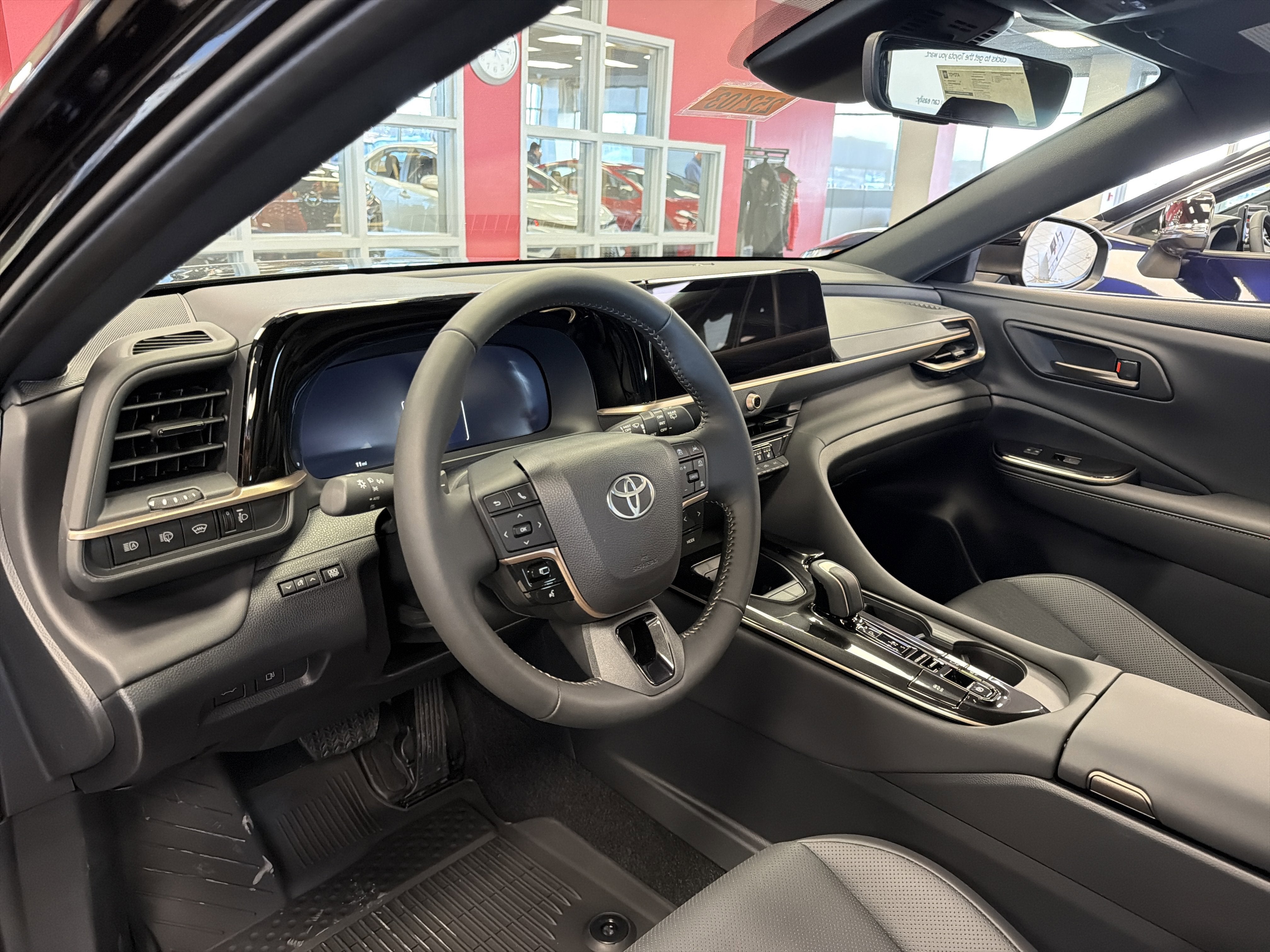 2025 Toyota Toyota Crown Signia XLE