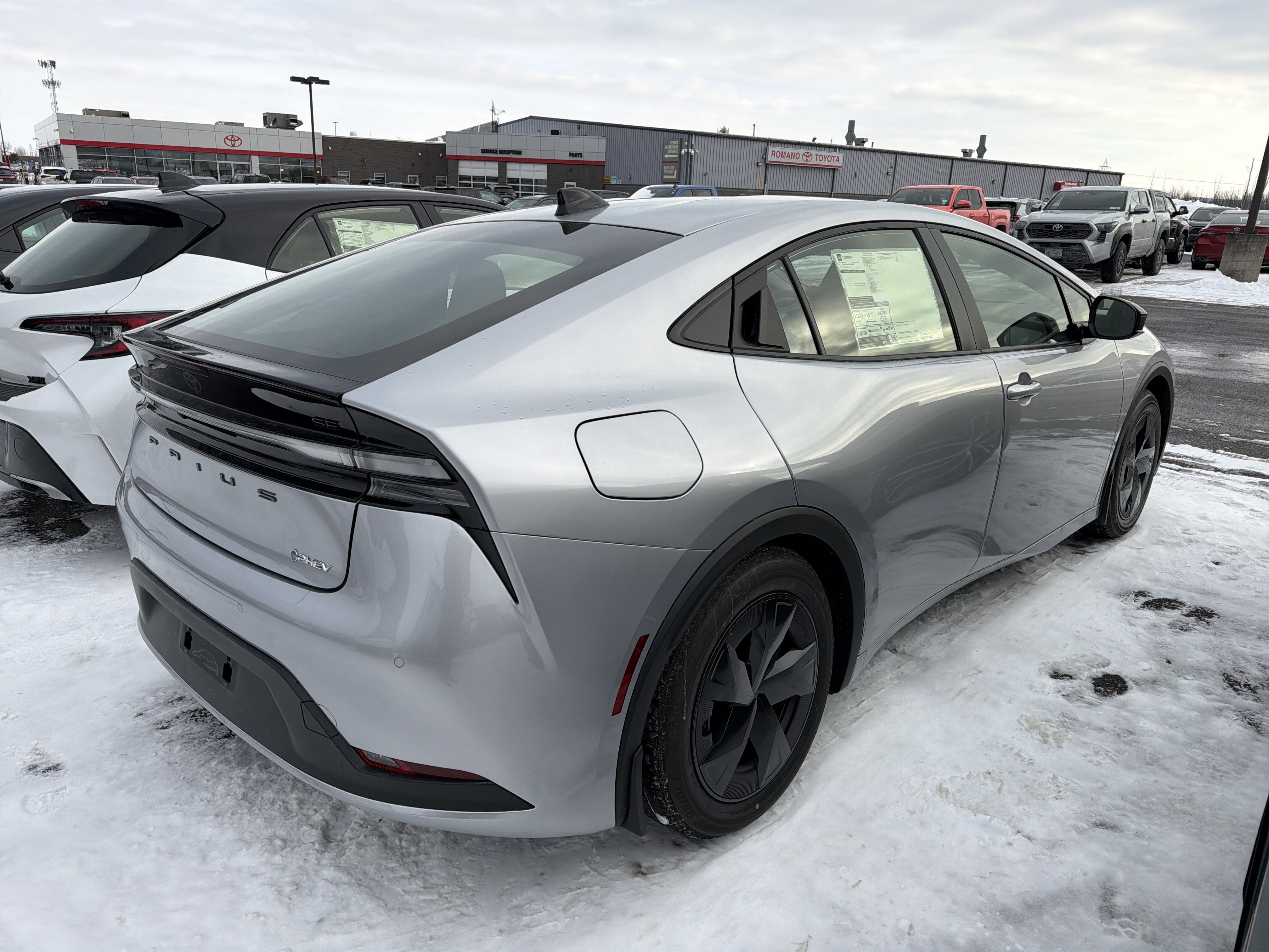 2026 Toyota Prius Plug-in Hybrid SE