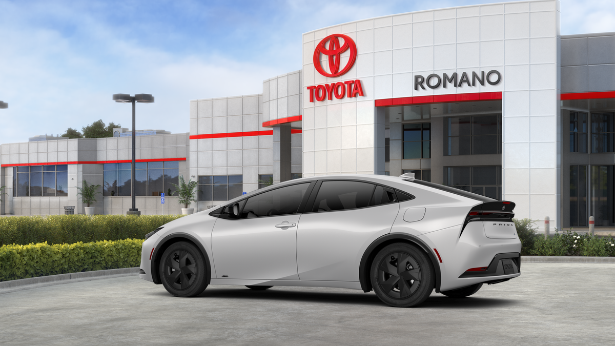 2026 Toyota Prius LE AWD