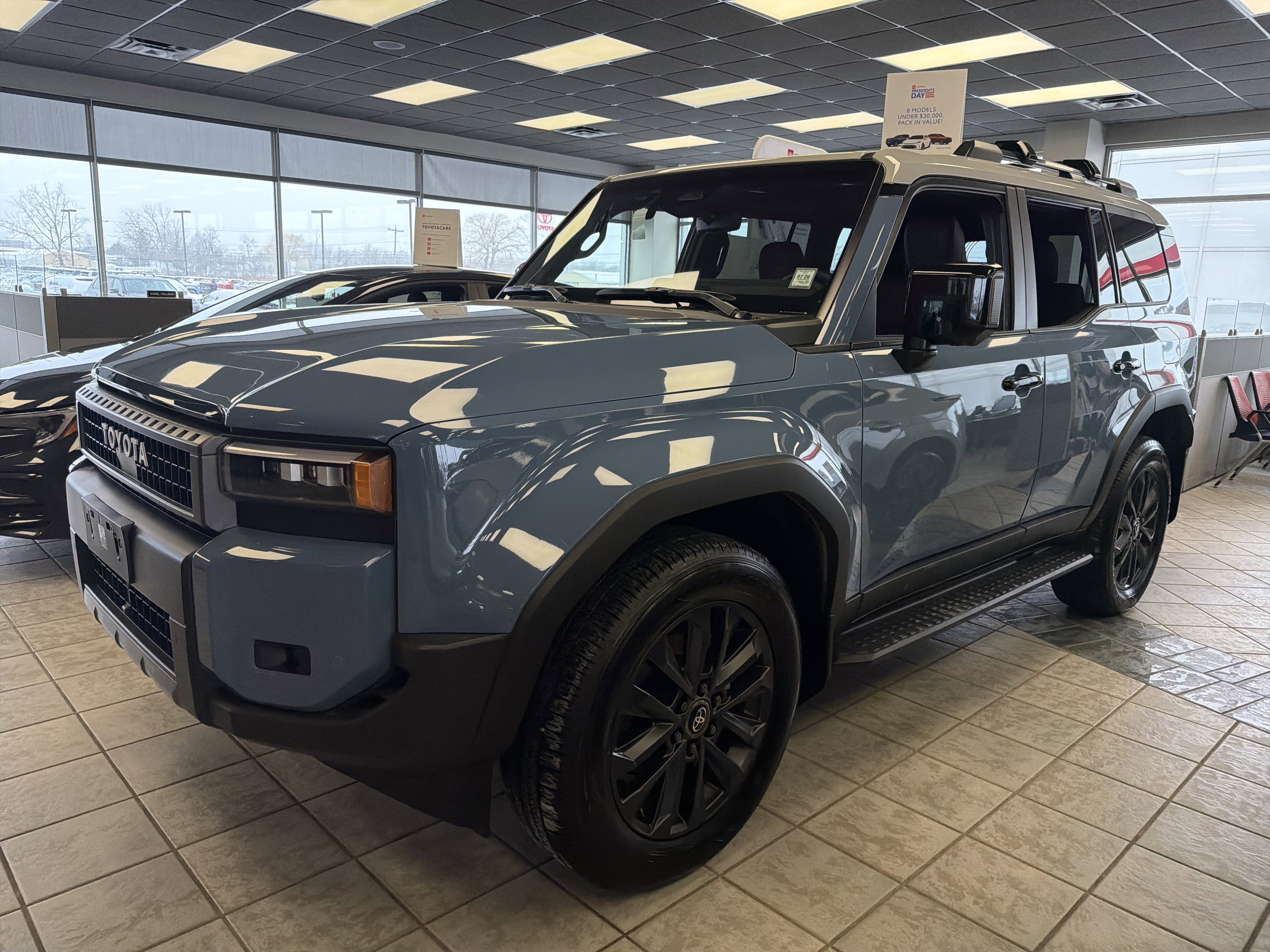 2025 Toyota Land Cruiser 4WD (Natl)