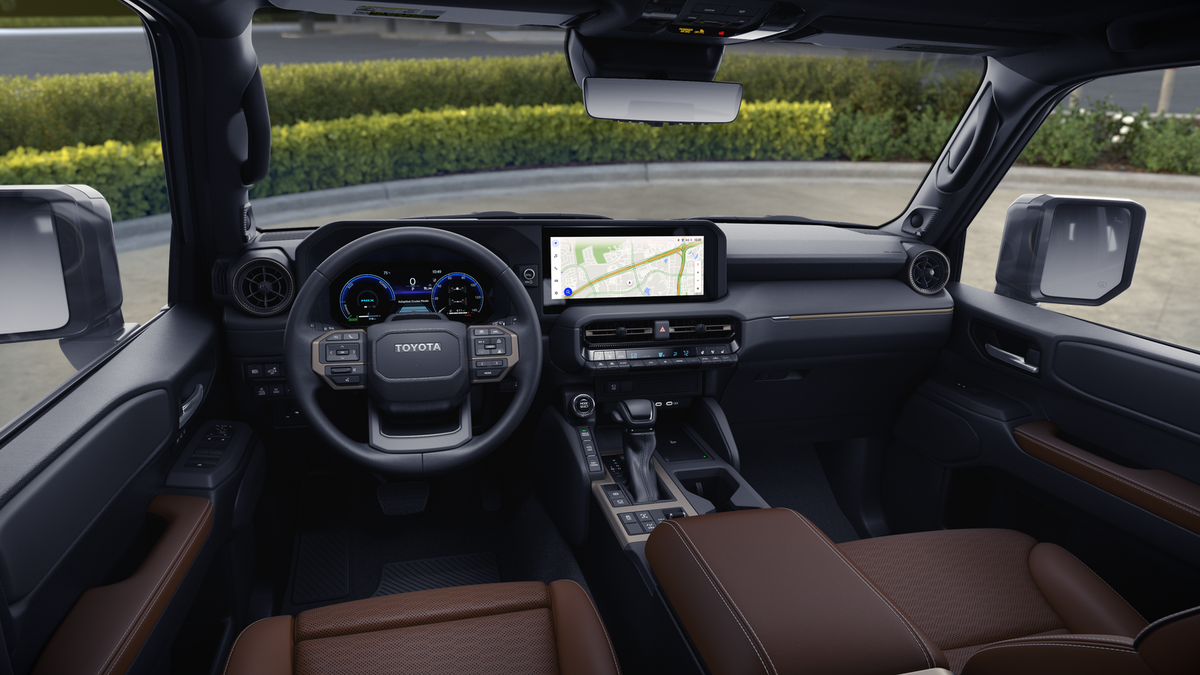 2025 Toyota Land Cruiser 4WD (Natl)