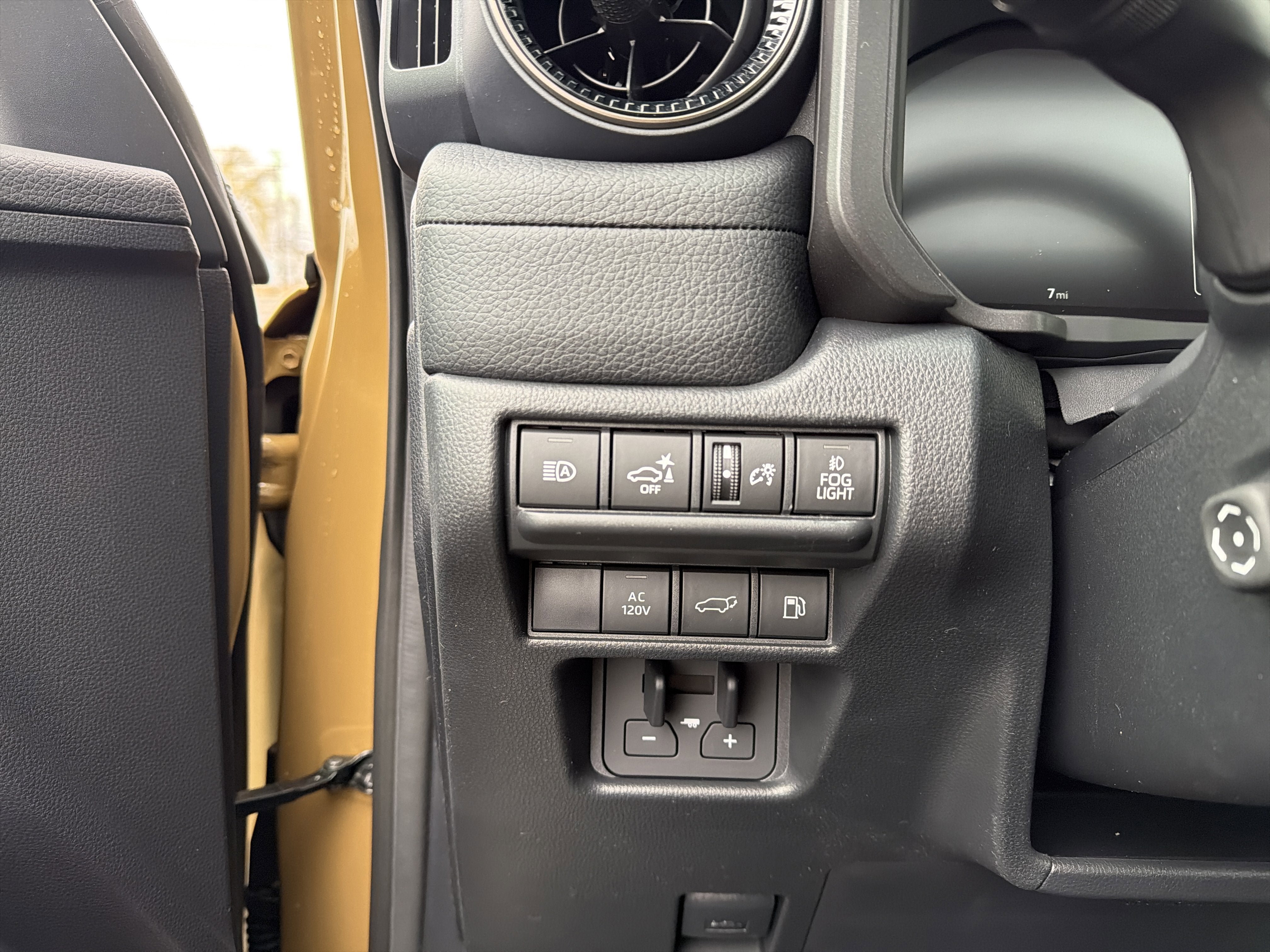 2026 Toyota Land Cruiser 4WD (Natl)