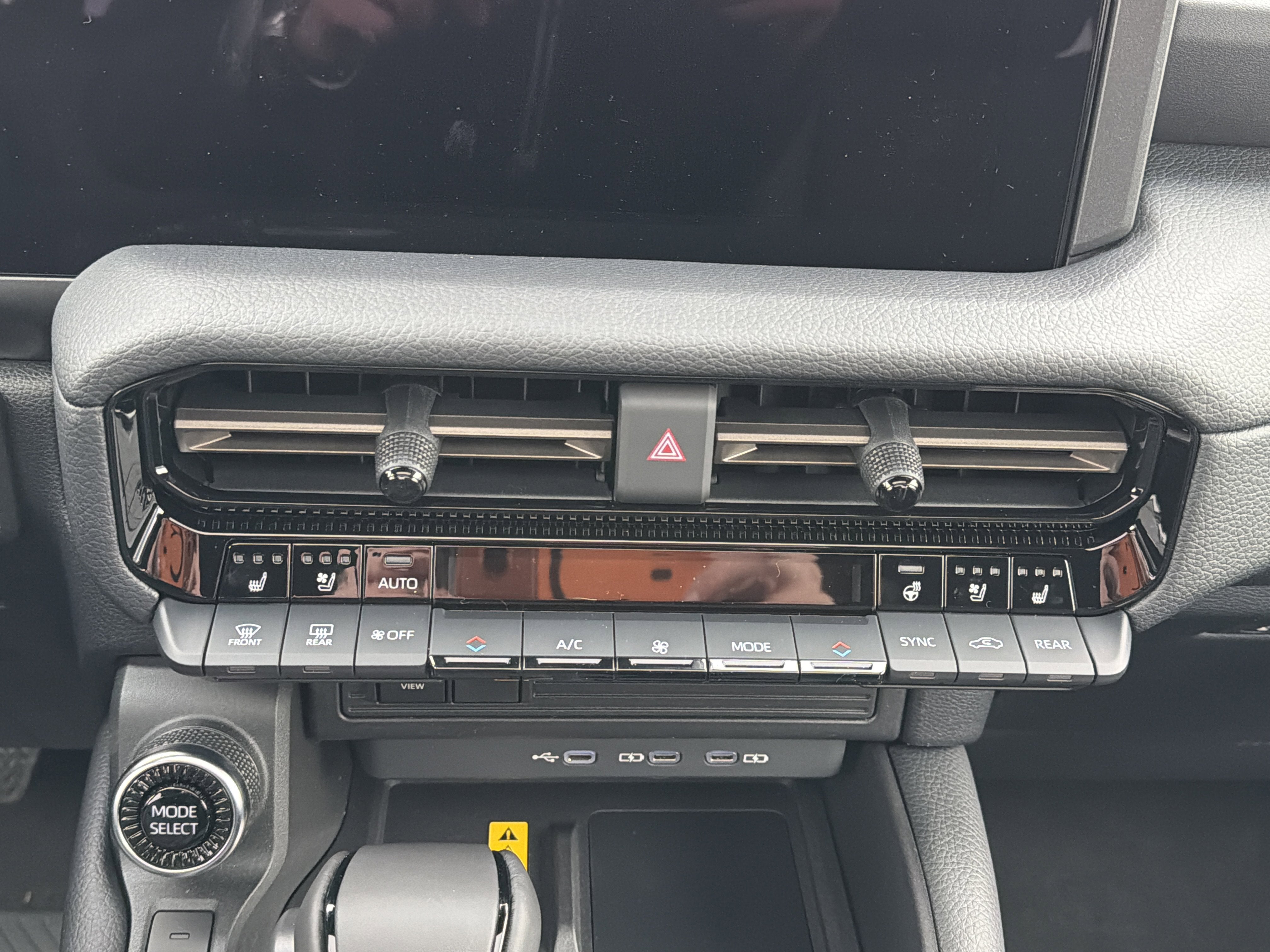 2026 Toyota Land Cruiser 4WD (Natl)