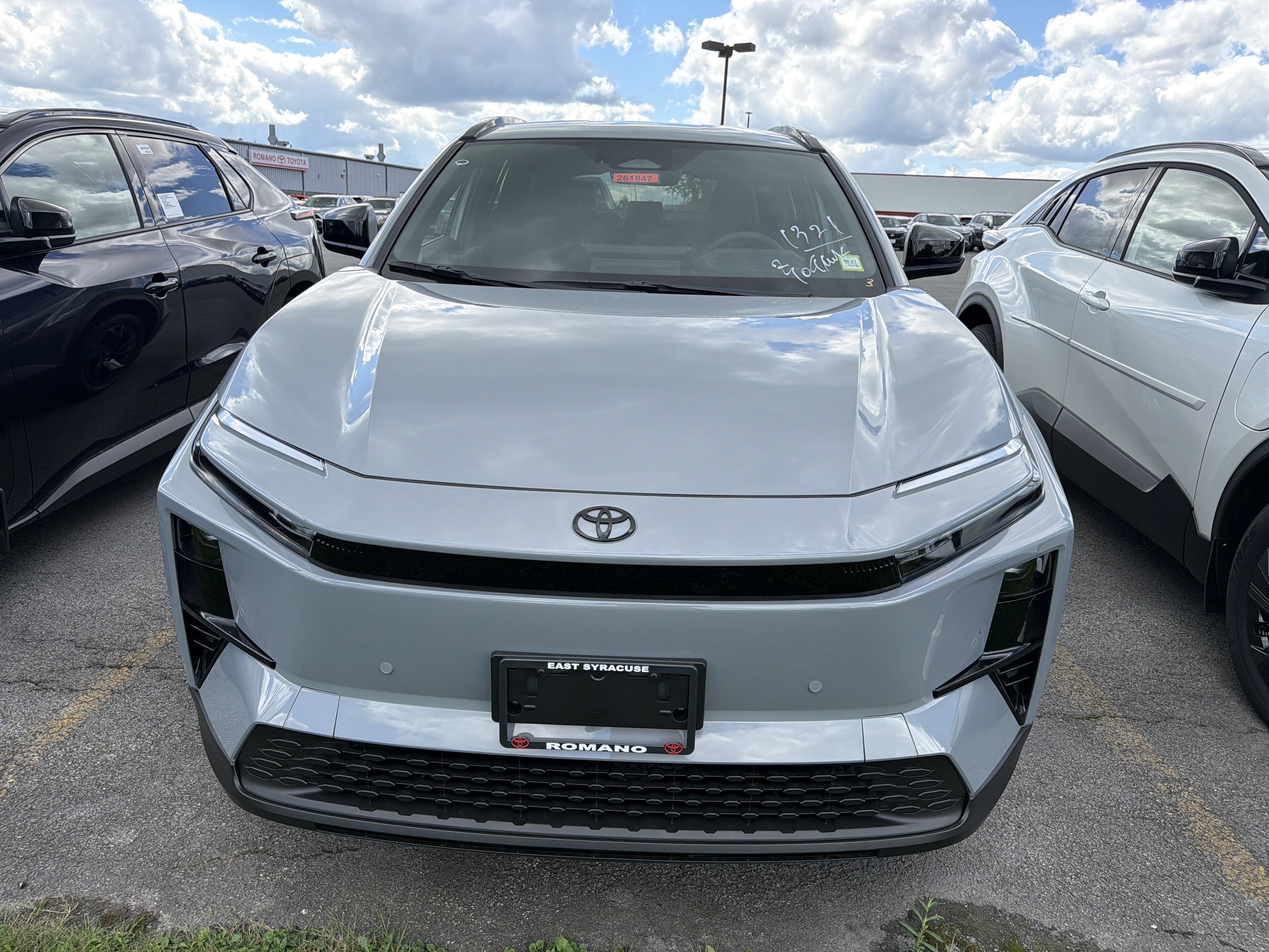 2026 Toyota C-HR SE