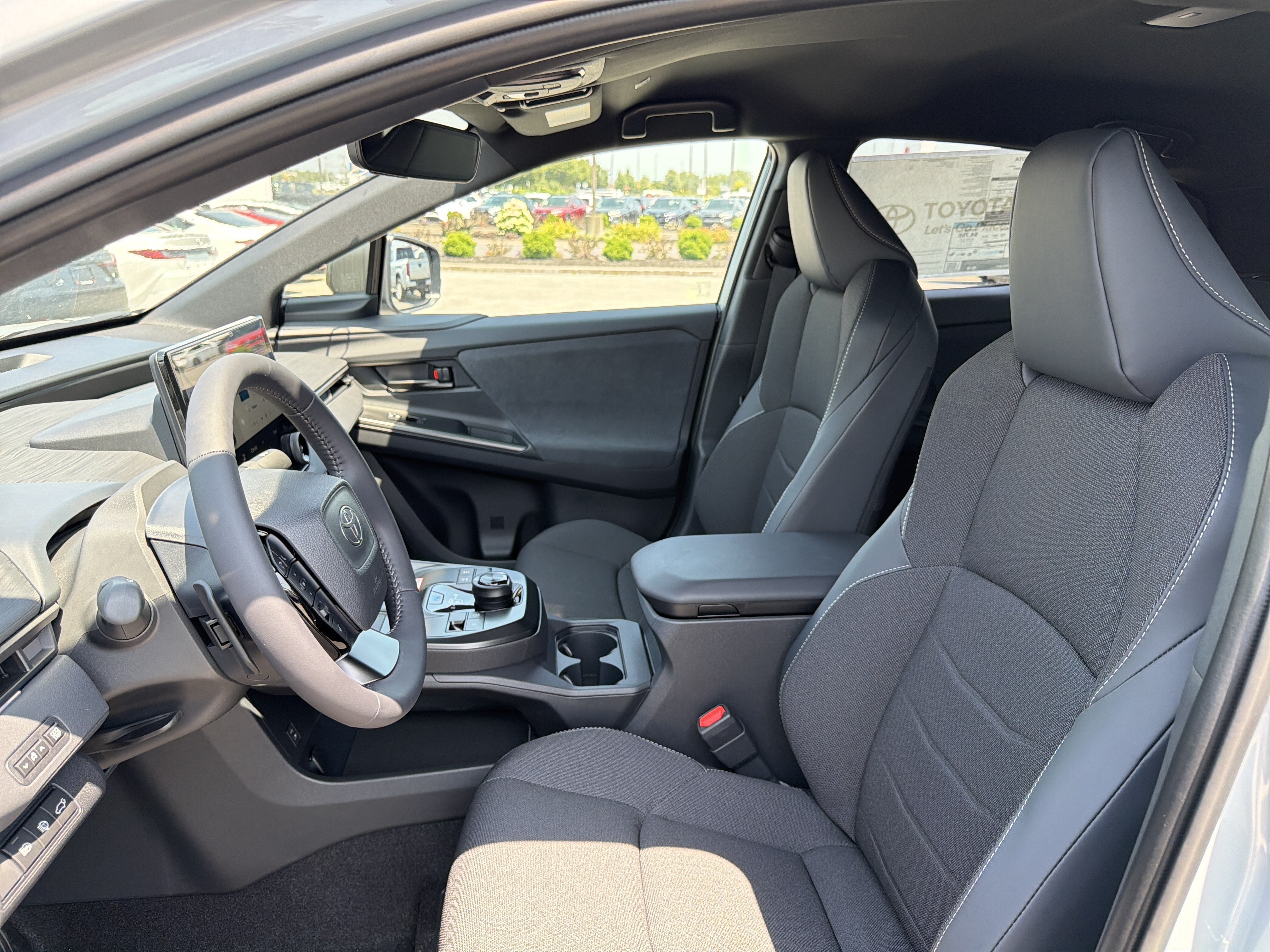 2026 Toyota C-HR SE