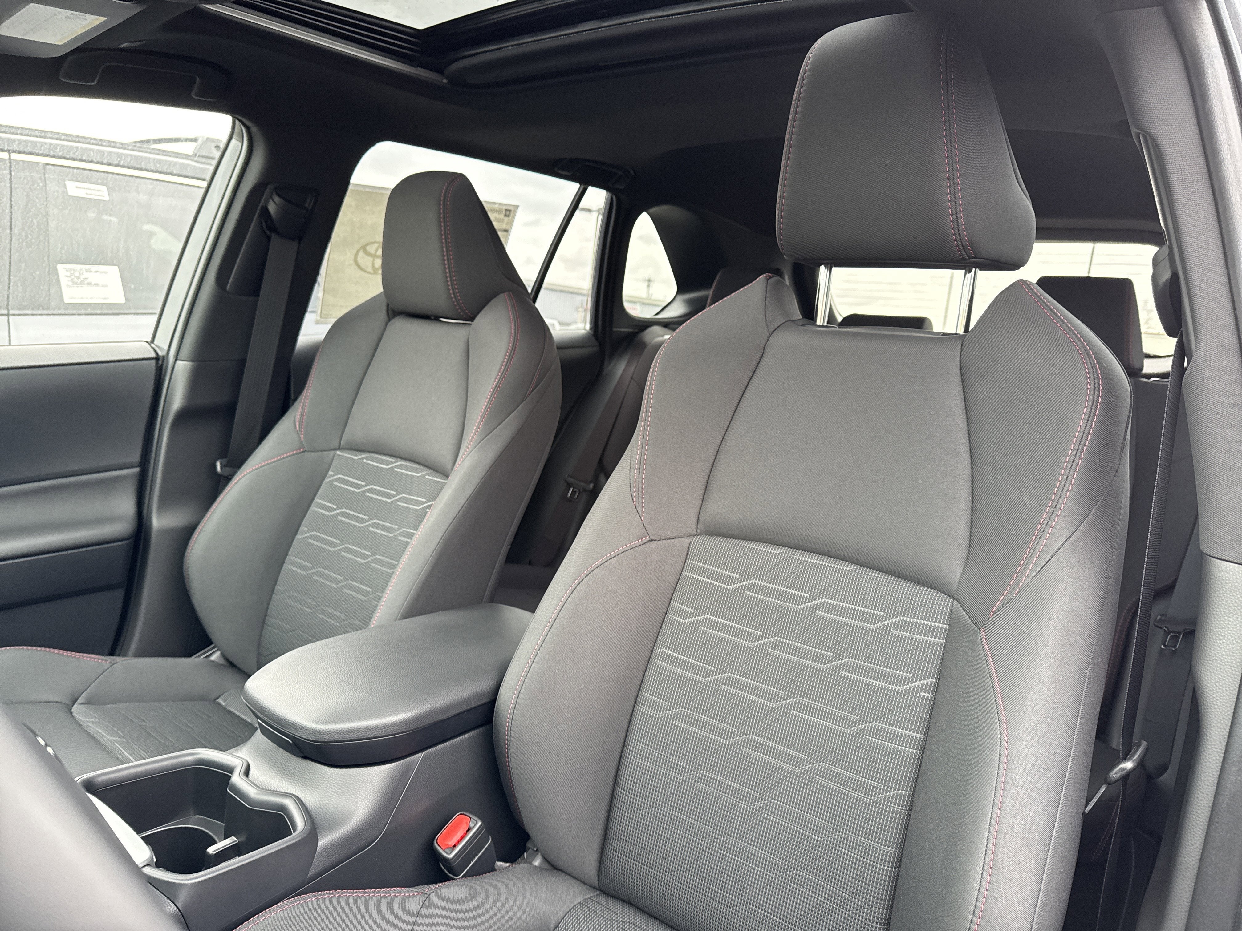 2025 Toyota RAV4 Plug-in Hybrid SE