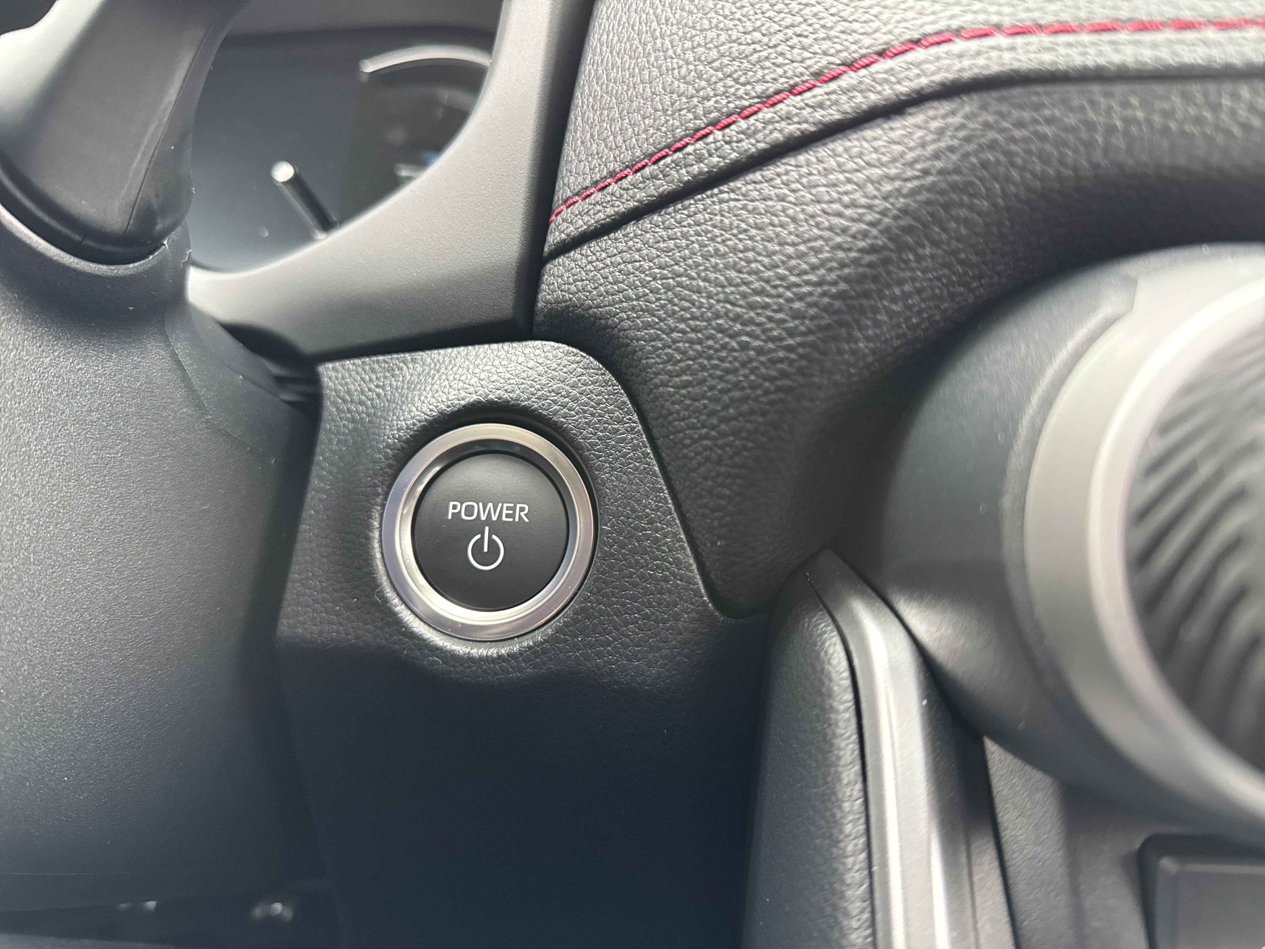 2025 Toyota RAV4 Plug-in Hybrid SE