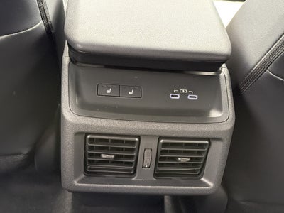 2026 Toyota bZ Woodland AWD (Natl)